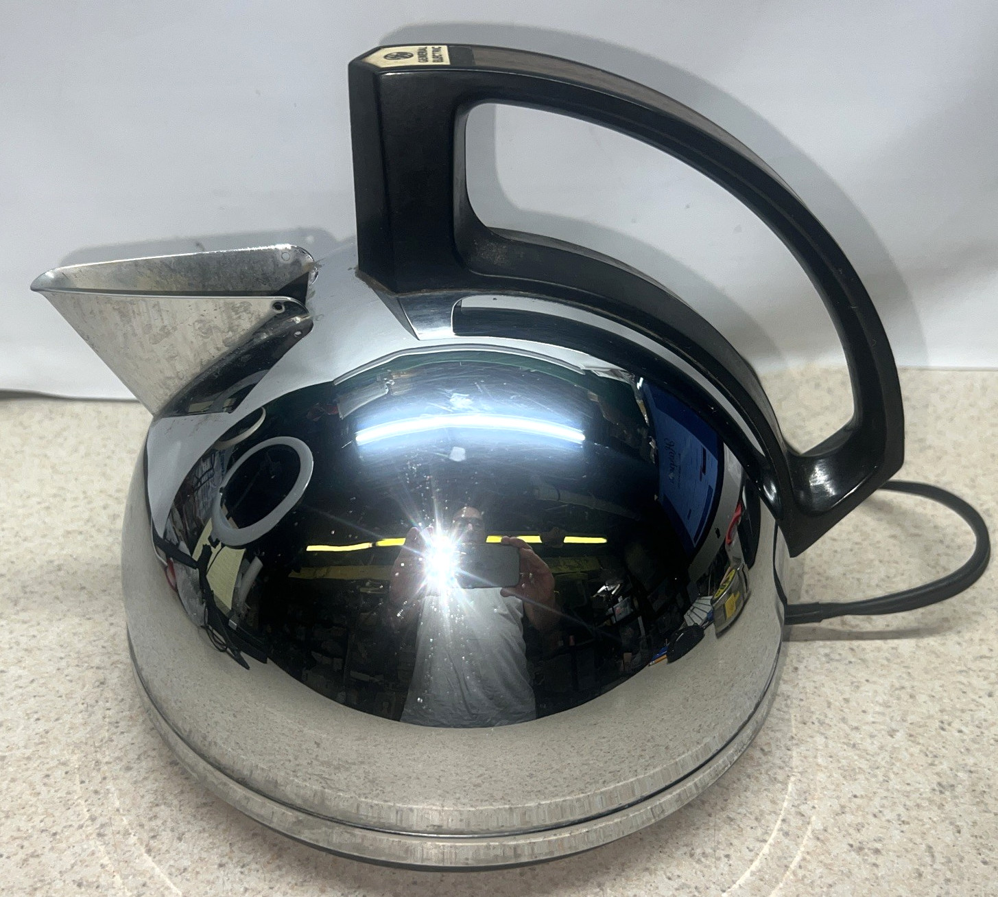 Vintage GE Electric Tea Kettle Model A2K52. Tested Heats Quickly And Works