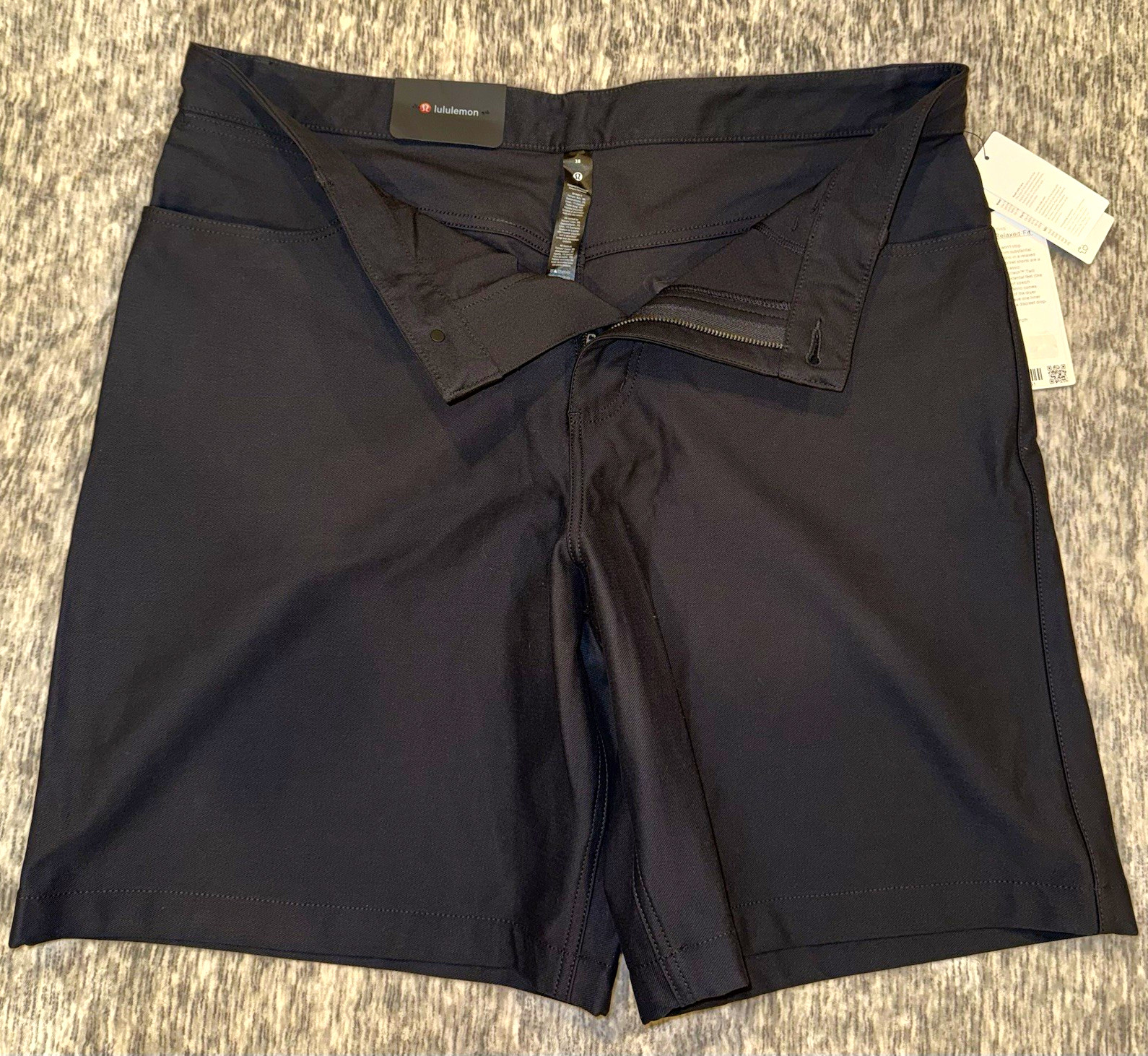 Lululemon EasyFive Men’s Relaxed Fit 9\