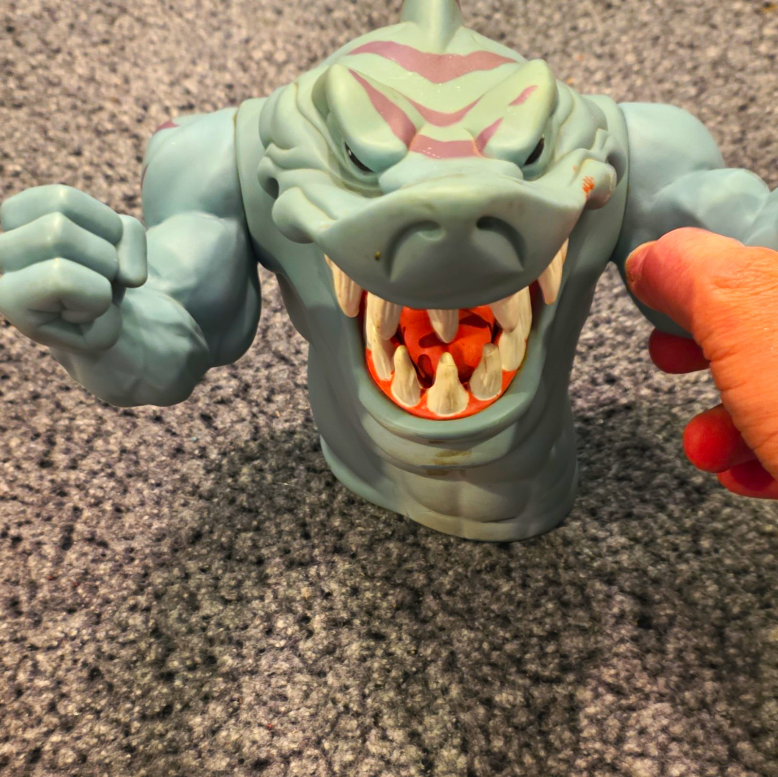 Mattel 1994 Street Sharks Streex Blades Hand Puppet Action Figure