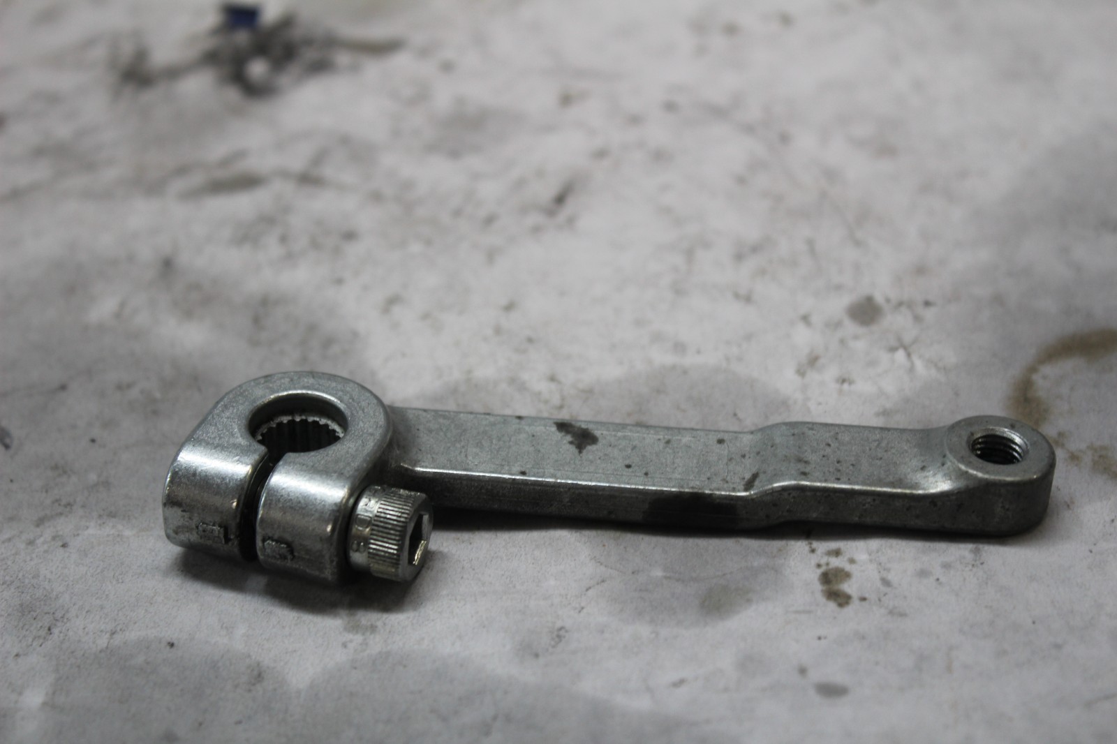 33849-97 SHIFT ROD LEVER HARLEY DAVIDSON 33849-97 SHIFT ROD LEVER HARLEY DAVIDSON