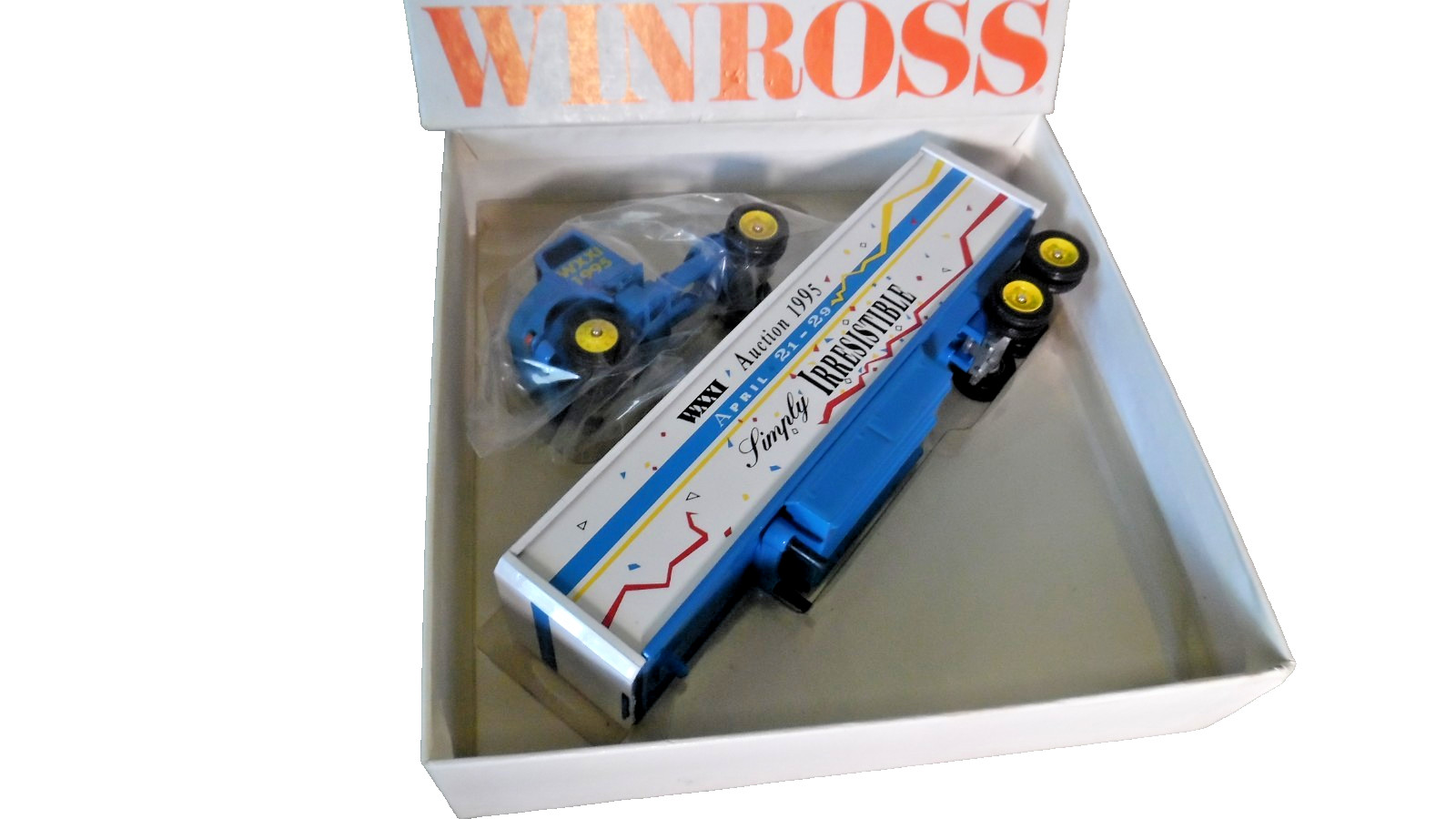 Winross WXXI 1995 Die Cast Tractor Trailer Set New In Box Winross WXXI 1995 Die Cast Tractor Trailer Set New In Box