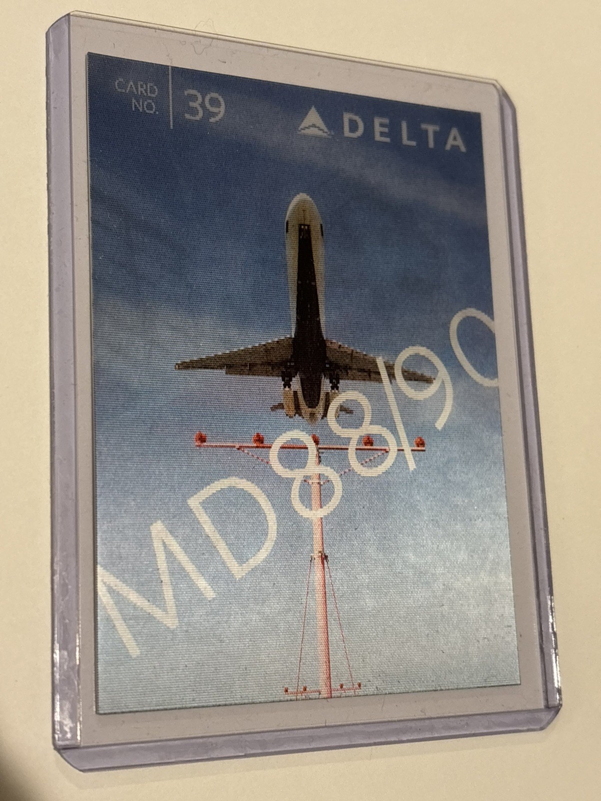 Delta Air Lines Pilot Holograph Trading Card #39 MD88 /90 From 2015 RARE Delta Air Lines Pilot Holograph Trading Card #39 MD88 /90 From 2015 RARE