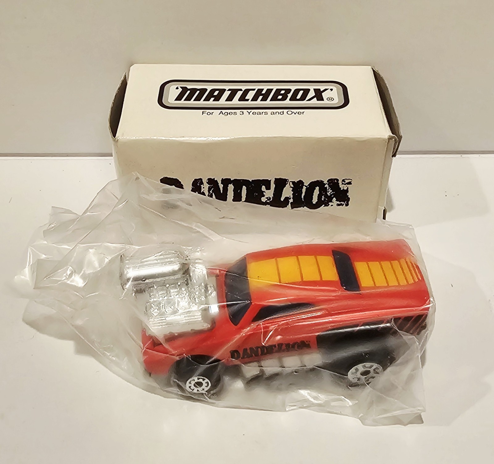 MATCHBOX DYSLEXICON DANDELION COSMIC BLUES BLOWN DODGE CHARGER RED NEW