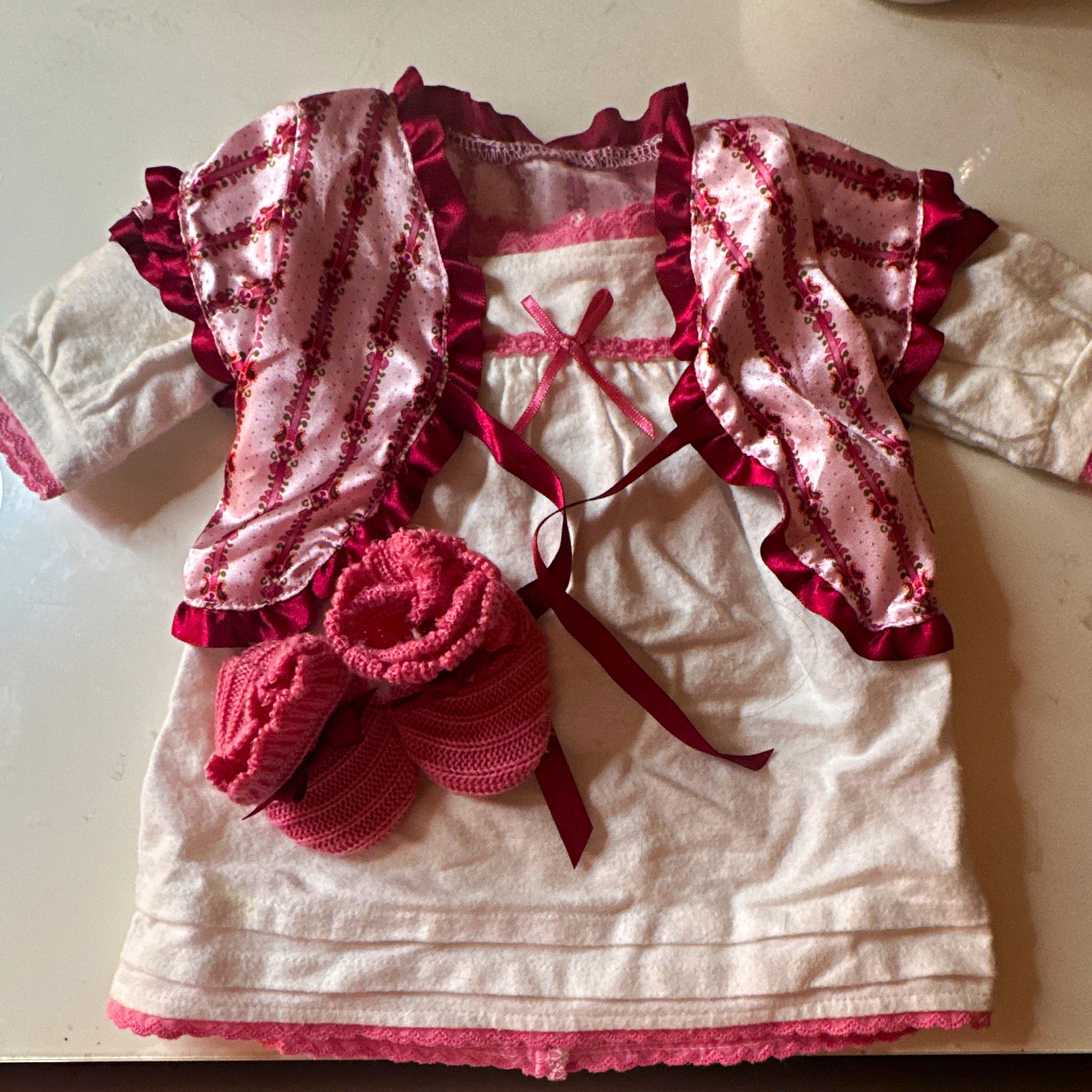 American Girl Cecile’s RETIRED Nightgown and Knit Slippers GUC *play condition* American Girl Cecile’s RETIRED Nightgown and Knit Slippers GUC *play condition*