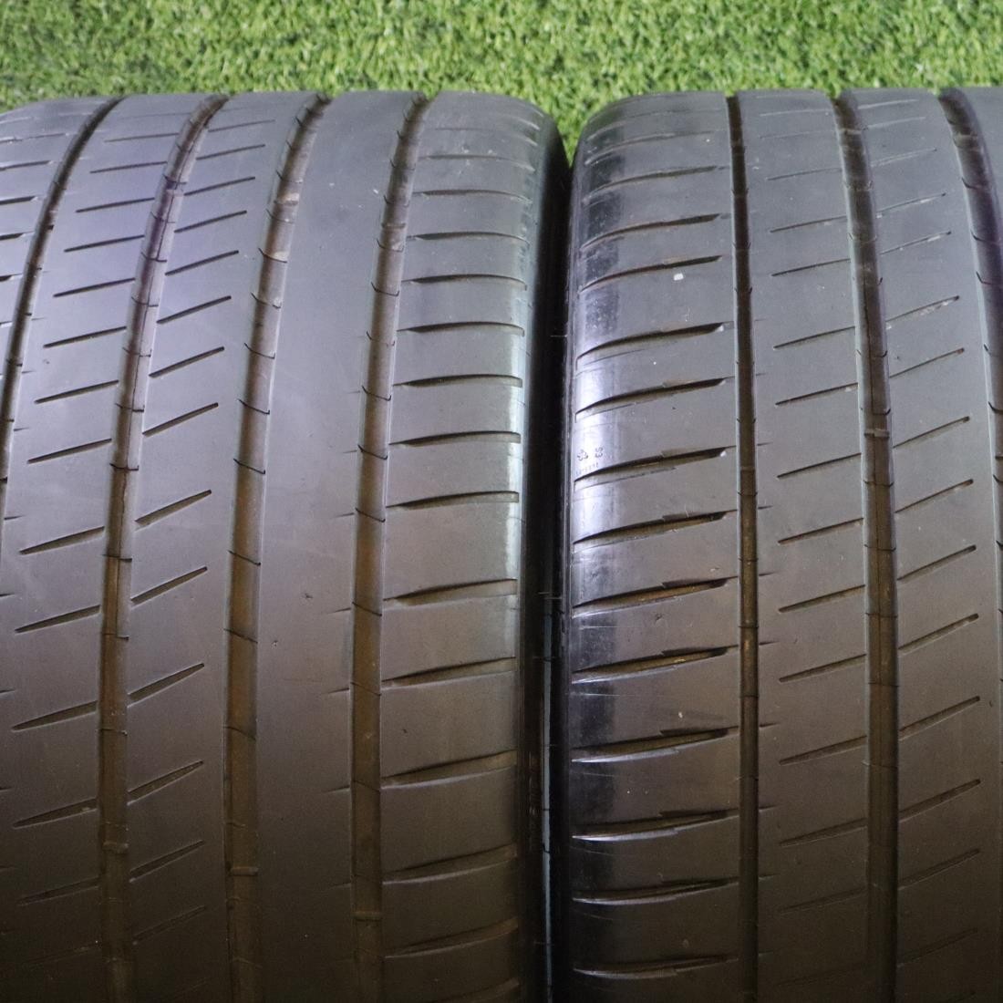 2 305 30 20 Michelin Pilot Sport 4S with 90% Tread 8/32 103Y #28337