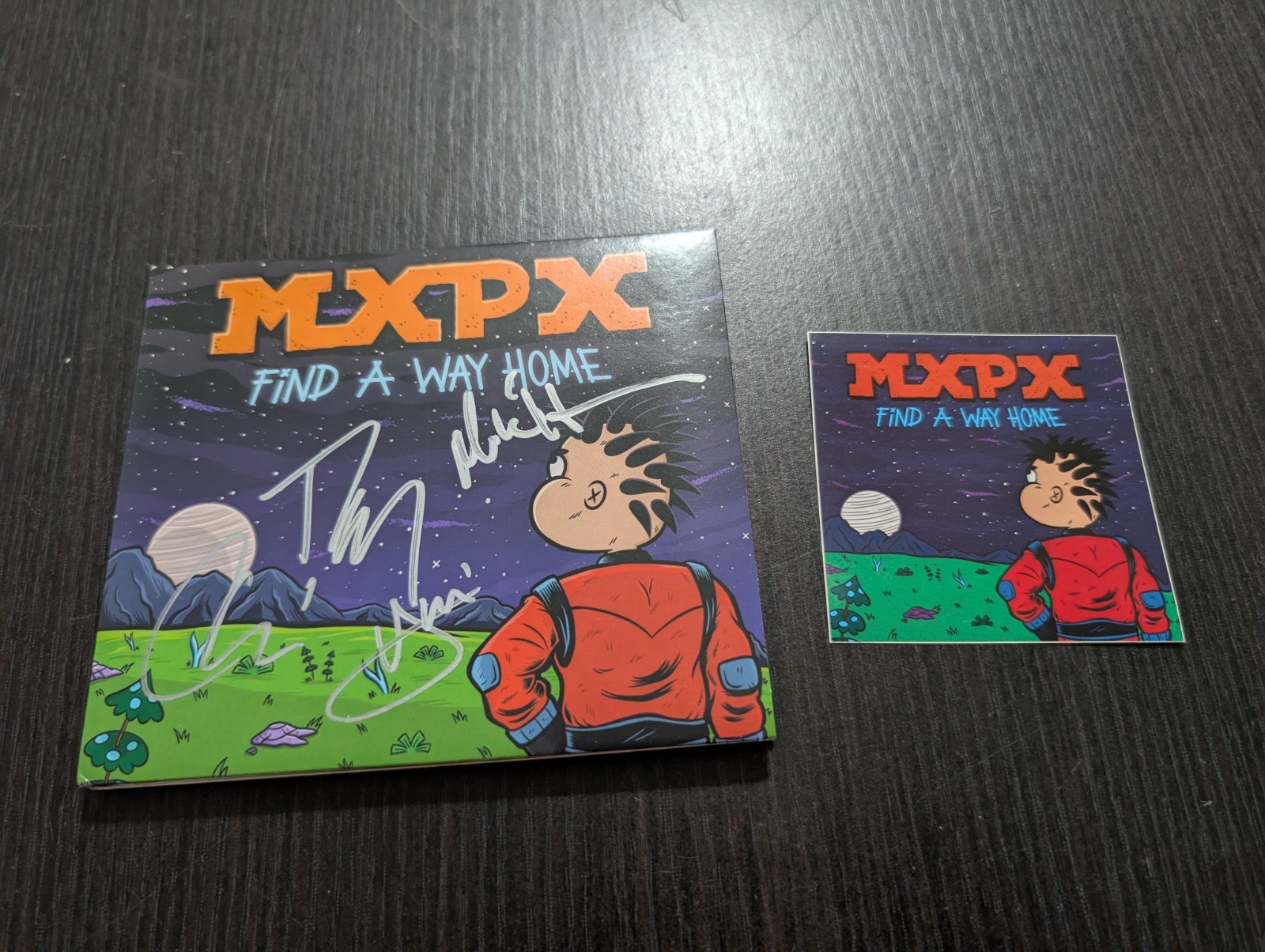 ENTIRE BAND SIGNED ✍️ MXPX Find A Way Home CD w/Sticker *RARE* 💿 ENTIRE BAND SIGNED ✍️ MXPX Find A Way Home CD w/Sticker *RARE* 💿