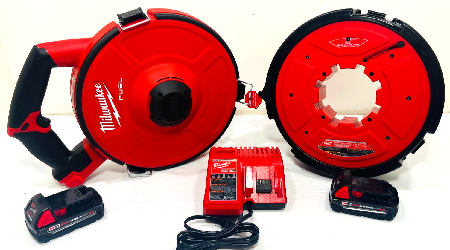Milwaukee M18 FUEL ANGLER 120' Steel Pulling Fish Tape Kit 2873A-22