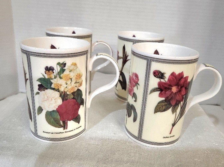 Beautiful Set of 4 Botanica \
