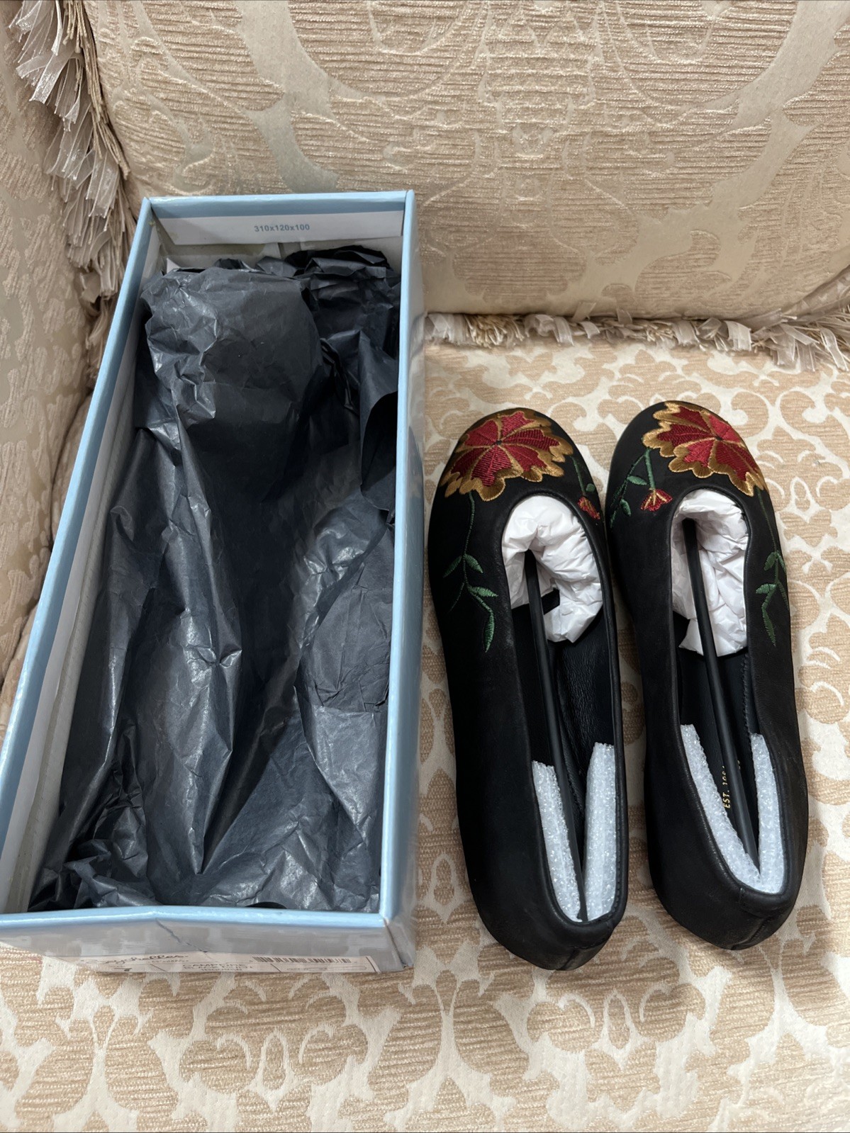 Seychelles Women\'s Campfire Flower Slip On Comfort Flats Black Size:7