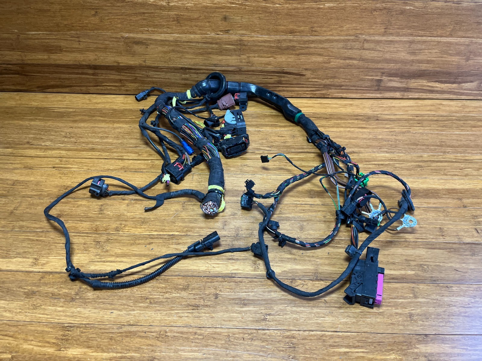 2021-2025 Porsche 911 Turbo 992 Body Wiring Harness Front Right Cut OEM *NOTE*