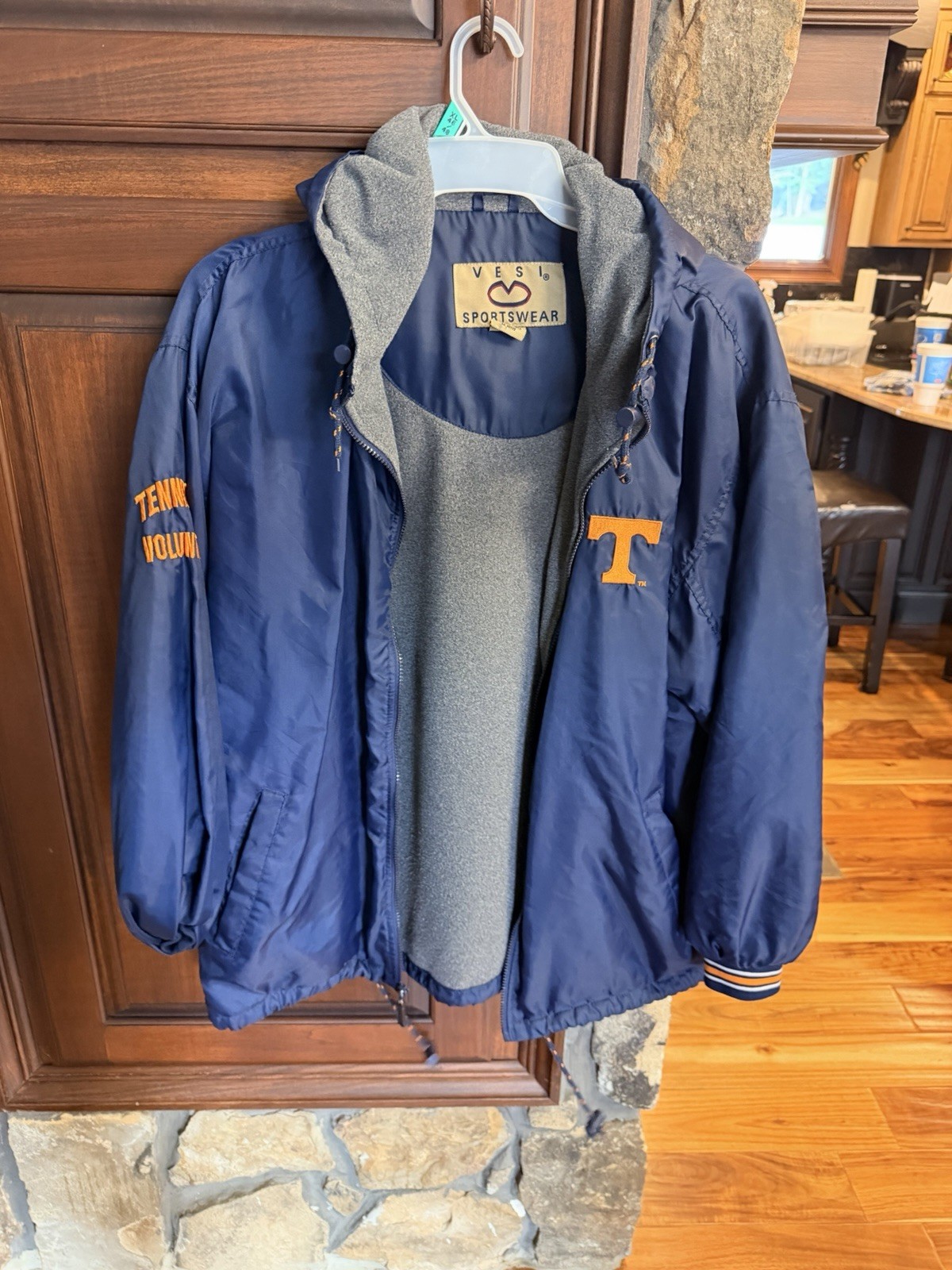 Vintage Vesi Sportswear Tennessee Volunteers Hooded Windbreaker