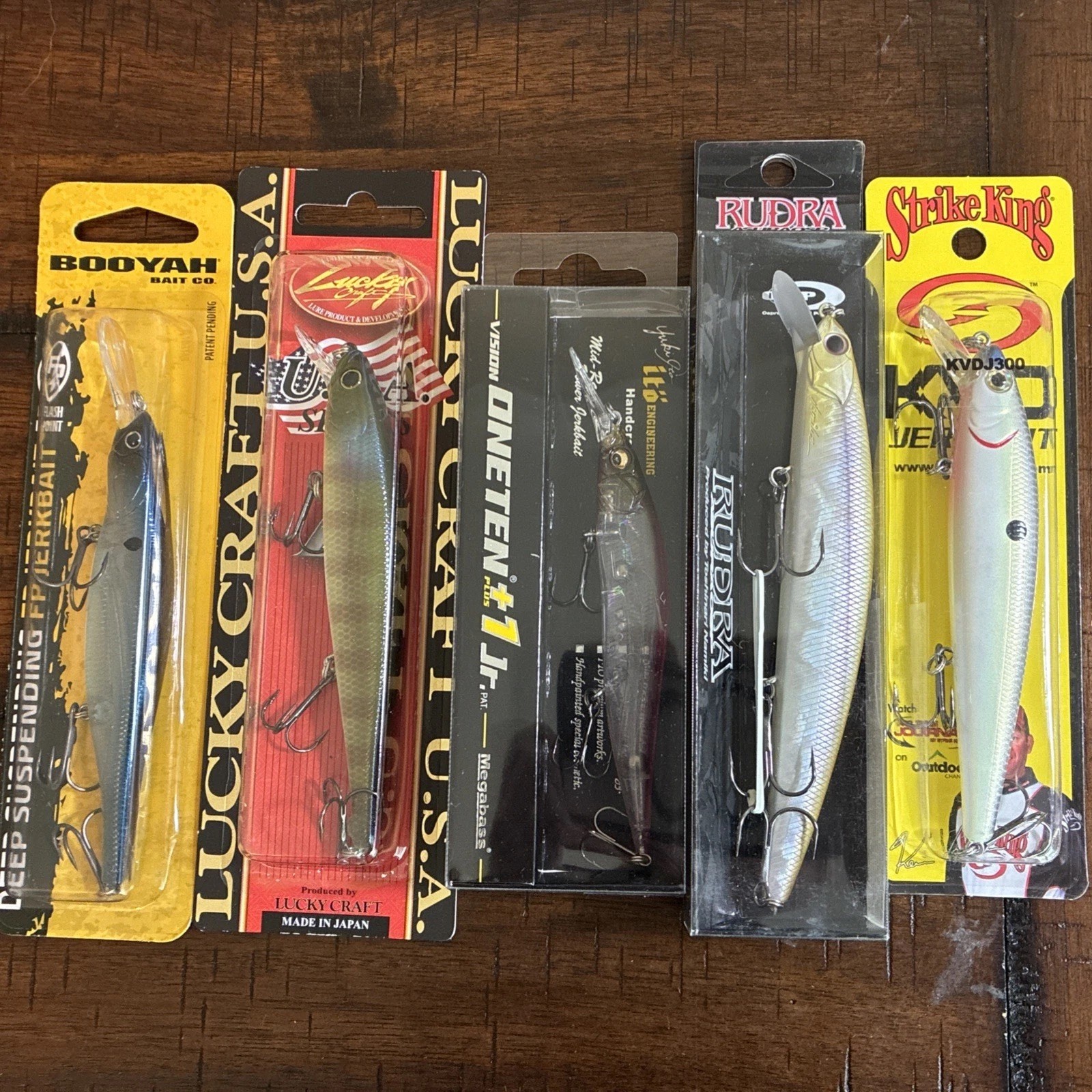 (LOT OF 5) Jerkbaits Lucky Craft, Megabass, O.S.P., Booyah, Strike King KVD NEW
