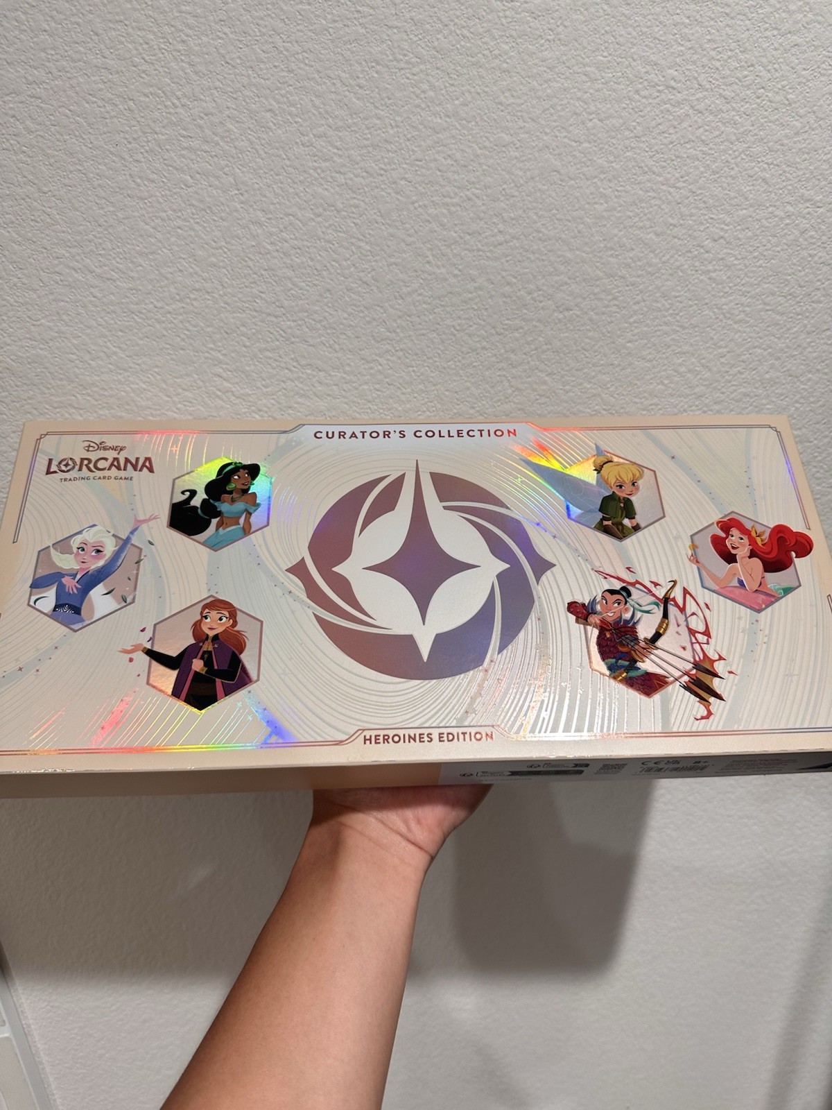 DISNEY LORCANA CURATOR’S COLLECTION: HEROINES EDITION *IN-HAND* DISNEY LORCANA CURATOR’S COLLECTION: HEROINES EDITION *IN-HAND*