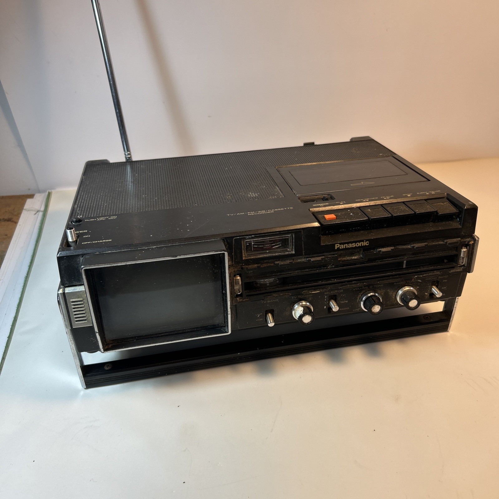 VTG 1979 PANASONIC TR-4001P Tv/Radio/Cassette Recorder  TESTED READ