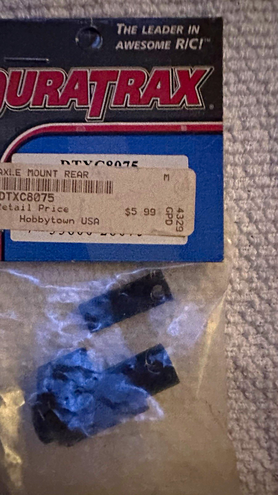 Duratrax Rear Axle Mount RC Suspension Part DTXC8075 17 Years & Up Duratrax Rear Axle Mount RC Suspension Part DTXC8075 17 Years & Up