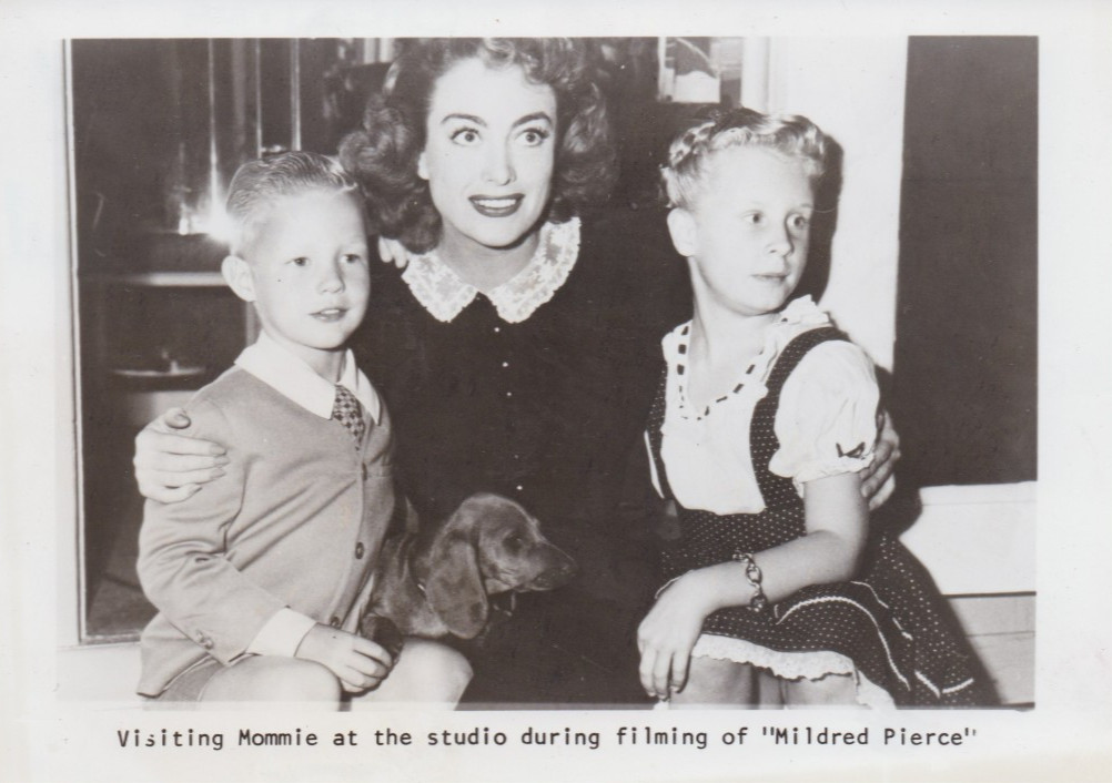 1978 Press Photo Actress Joan Crawford with her Children on Film Set in 1945