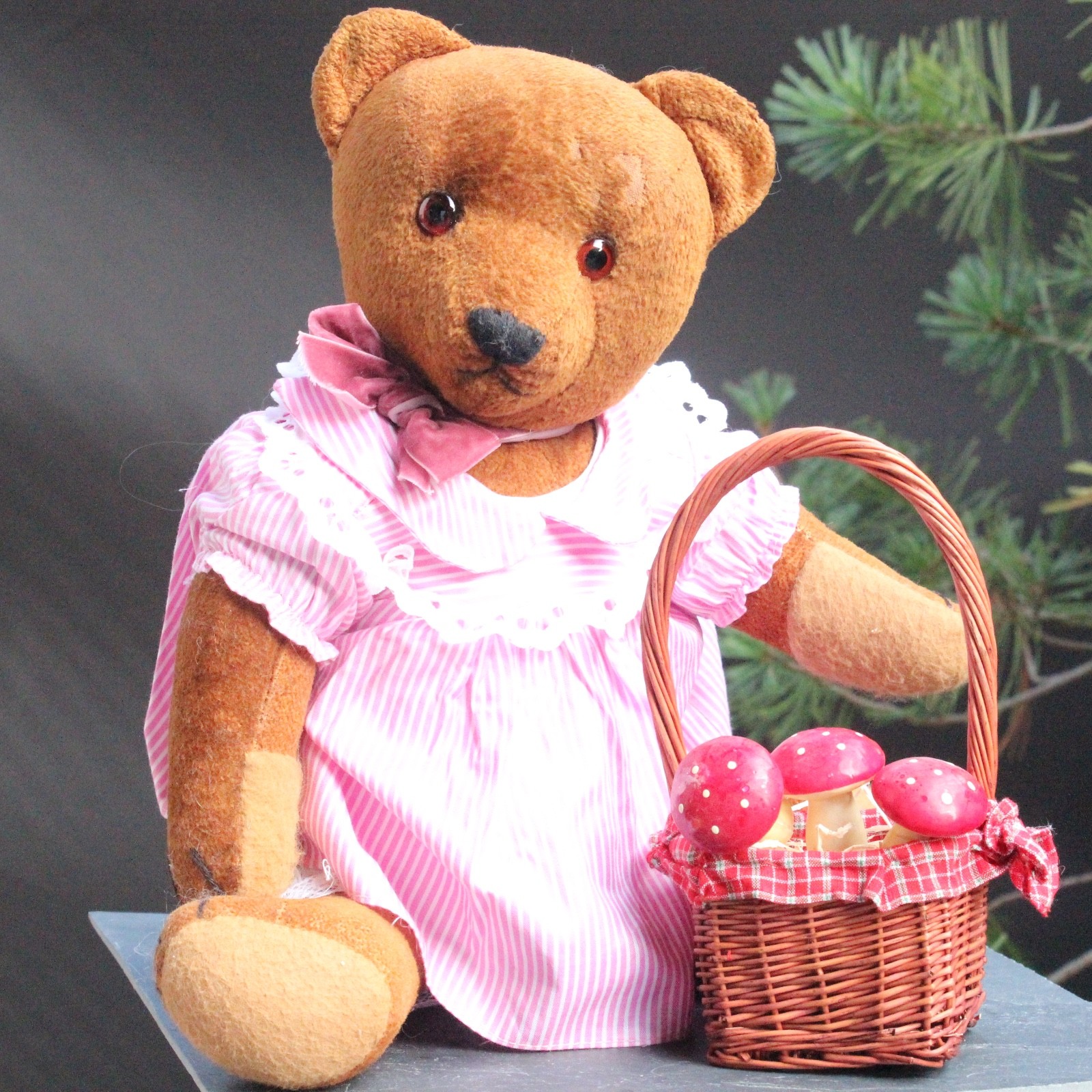 Rare Antique brown teddy bear with doll accessories and trousseau items