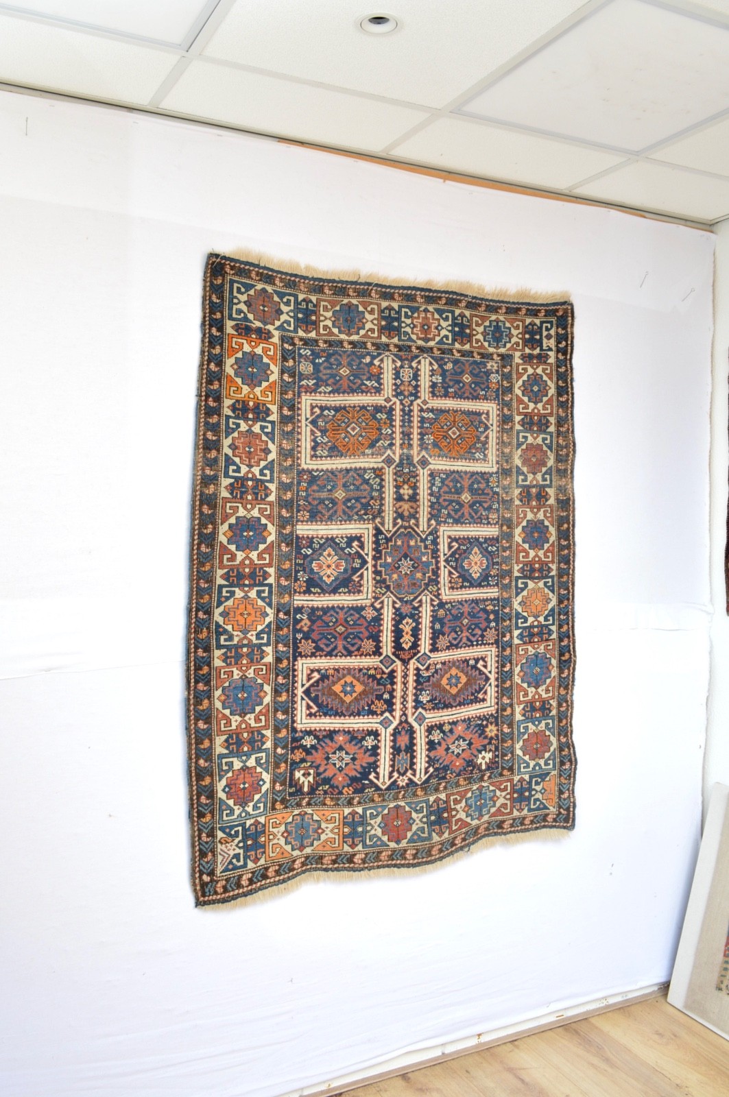 BEAUTIFUL ANTIQAUE 1890'S SHIRVAN RUG WITH GREAT DESIGN ***WWS*** AS FOUND AS IS