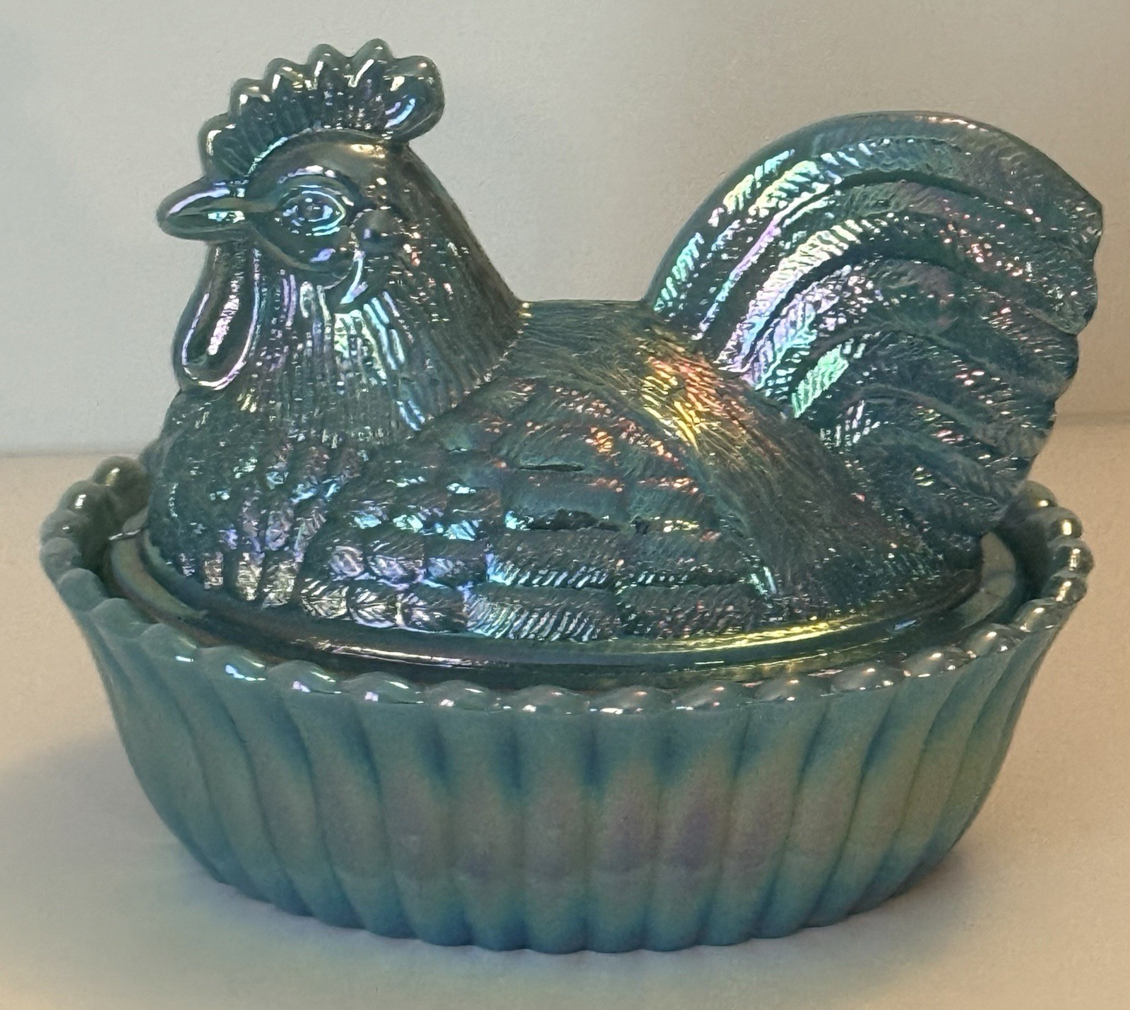 ROSSO Glass Westmoreland Mould GEORGIA BLUE CARNIVAL - Rooster on Nest 5.5\