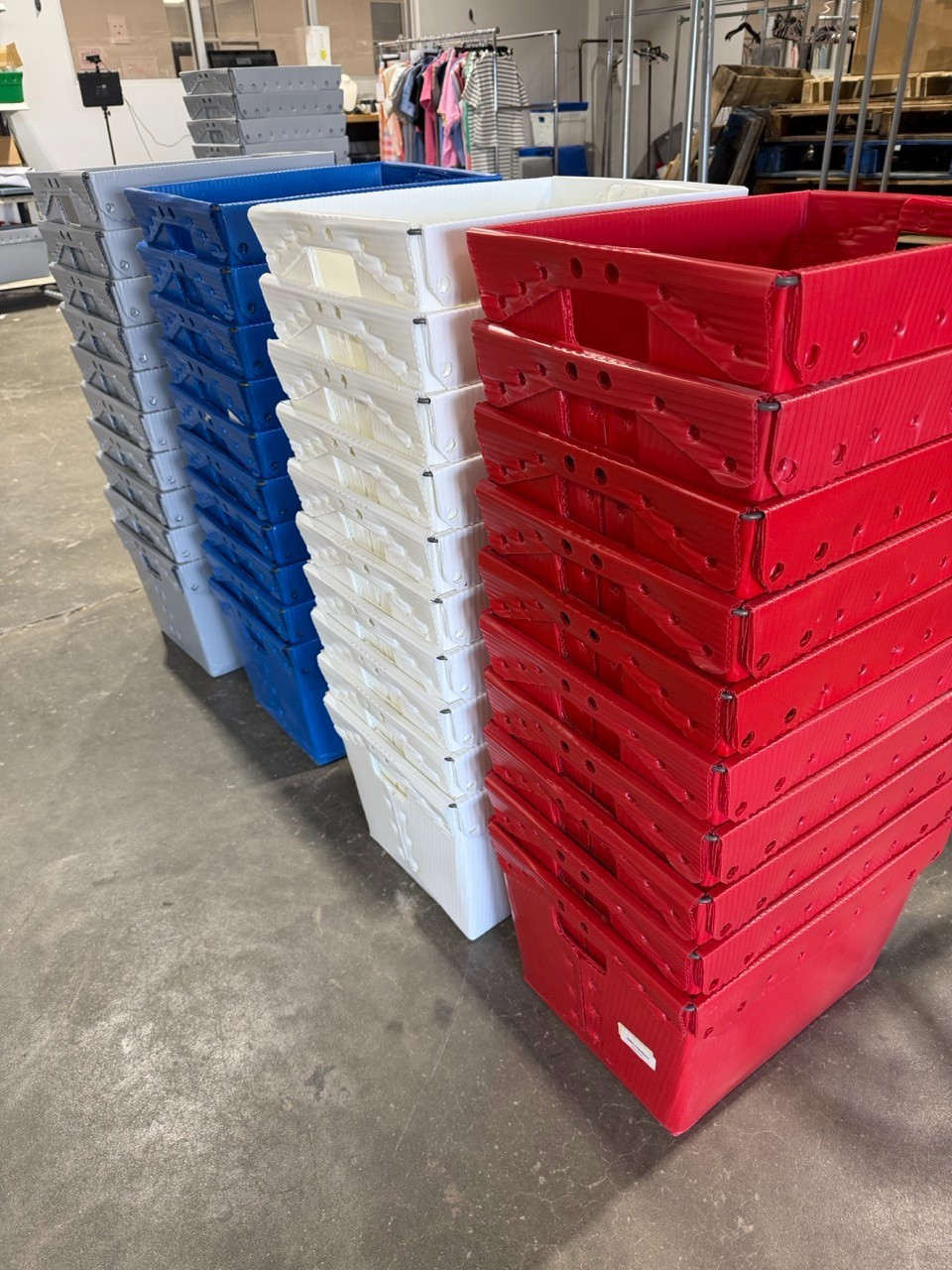 Lot of 10 Corrugated Plastic Storage Totes Bins 18.5