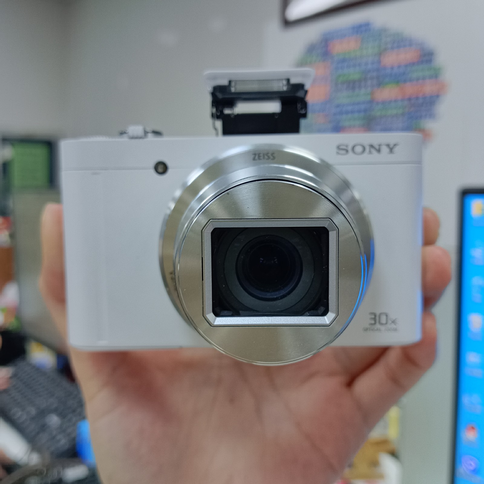 [MINT] Sony Cyber-Shot DSC-WX500 18MP Compact Digital Camera White Tested