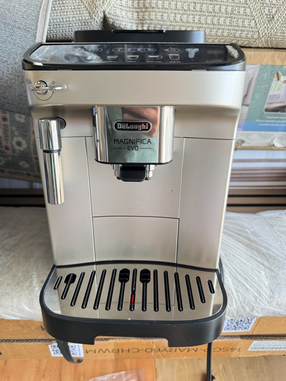 DeLonghi Magnifica Evo Automatic Espresso Machine ECAM29034SB