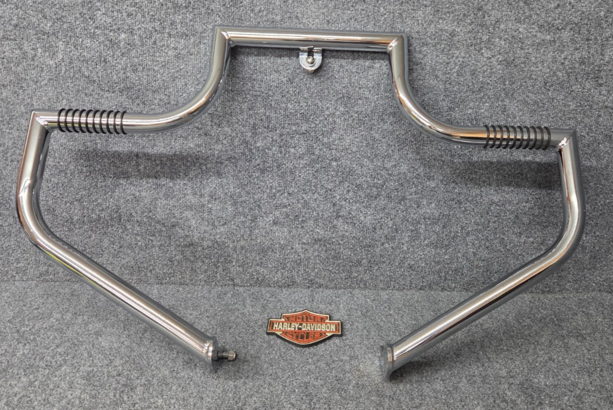 LINDBY CUSTOM HARLEY '00-'17 SOFTAIL CHROME LINBAR FRONT HIGHWAY BAR D361311 LINDBY CUSTOM HARLEY '00-'17 SOFTAIL CHROME LINBAR FRONT HIGHWAY BAR D361311