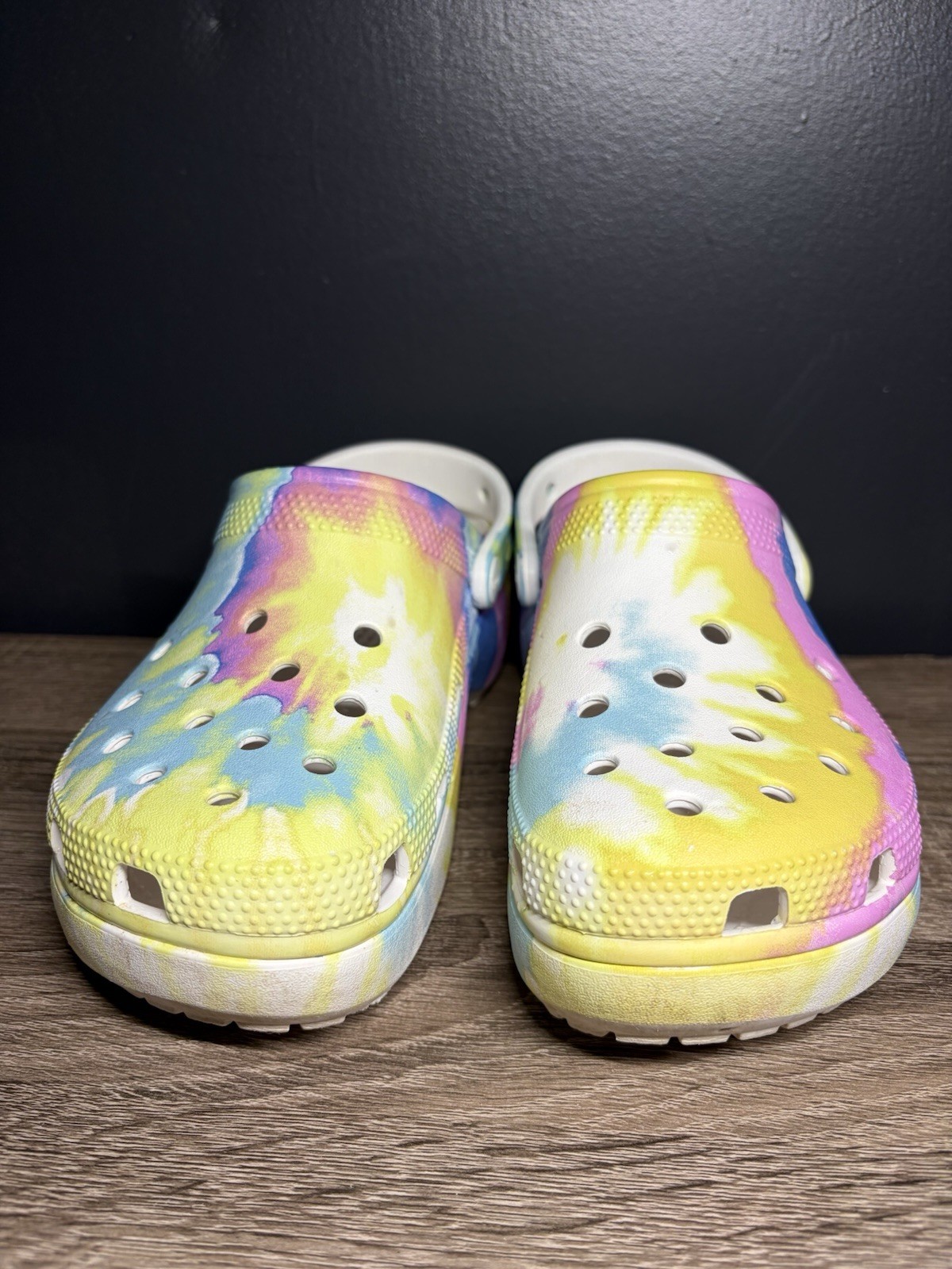Crocs Classic Platform Clog Tie Dye Graphic Womens Size 7Lightly Worn Crocs Classic Platform Clog Tie Dye Graphic Womens Size 7Lightly Worn