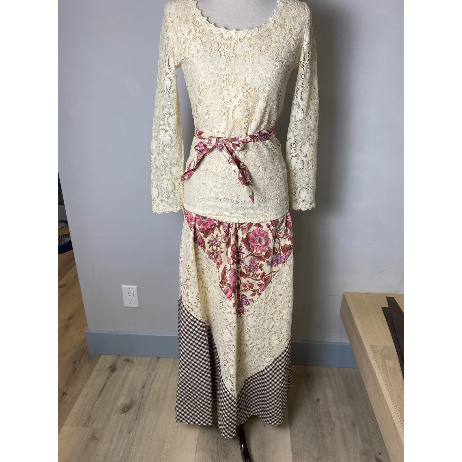 Vintage 60\'s/70s Joy Steven\'s California Lace Boho Hippie Patchwork Maxi Skirt