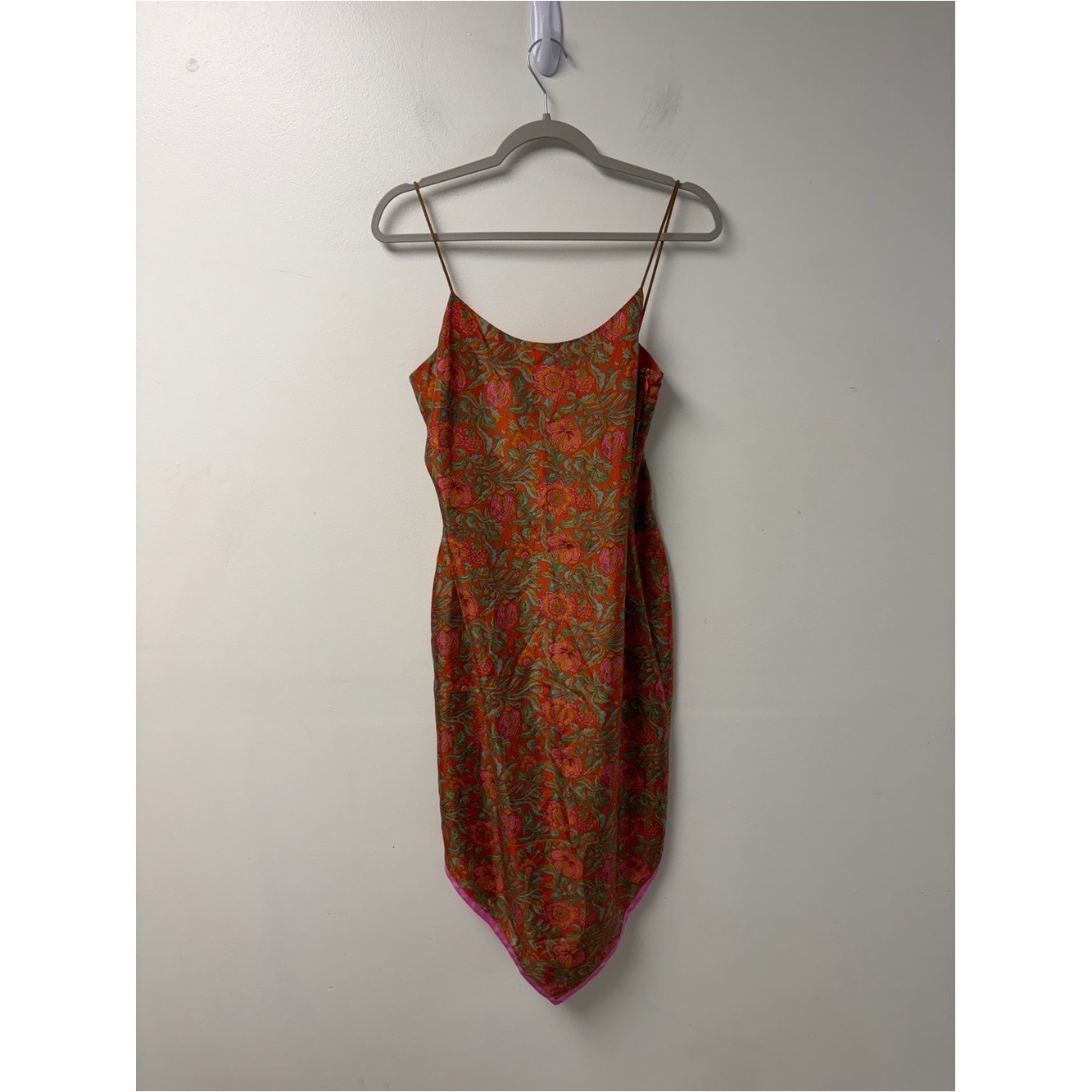 VTG Harold\'s Y2K 100% Silk Handkerchief Hem Floral Dress Size 6