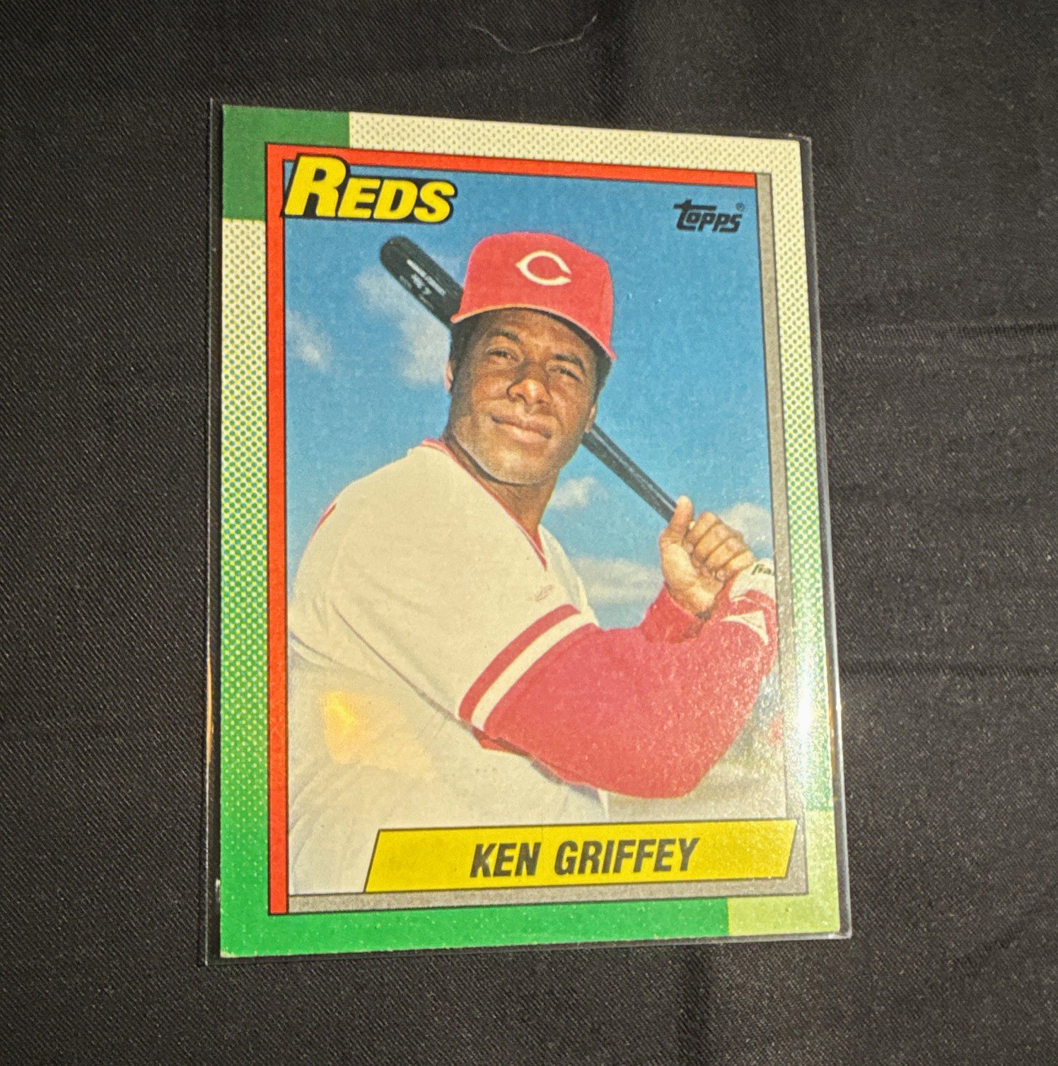 Topps 1990 Topps Ken Griffey Sr #581 Cincinnati Reds Base Set Baseball Card Topps 1990 Topps Ken Griffey Sr #581 Cincinnati Reds Base Set Baseball Card