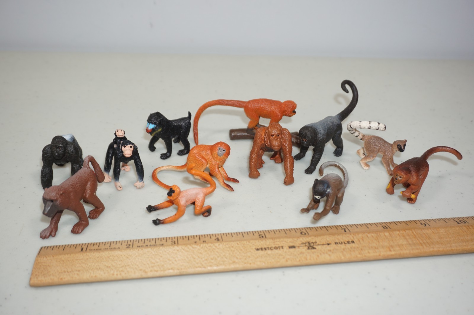 Safari Ltd  Lot of 12 Figures Primates Monkeys & Apes