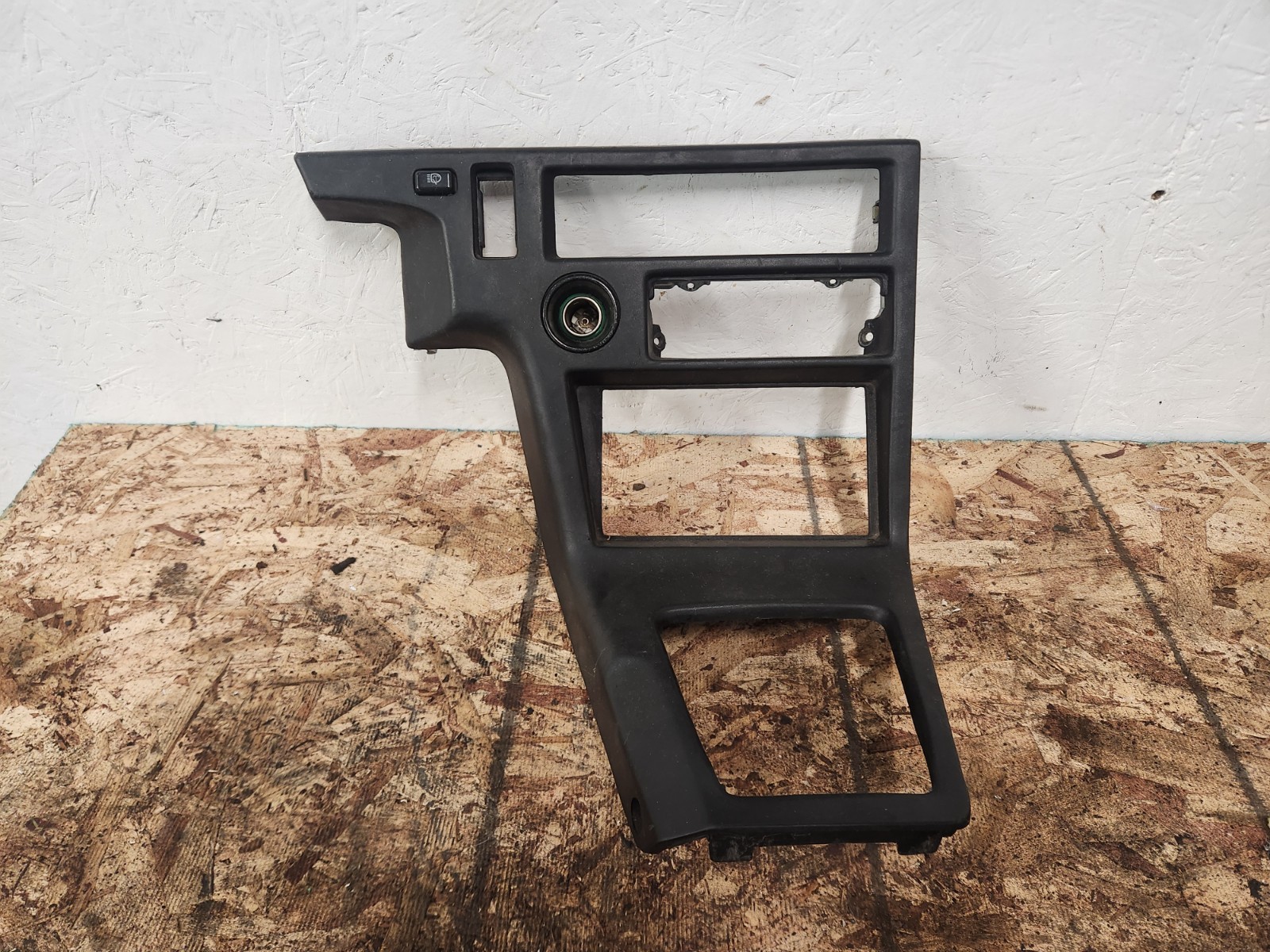 1986.5-1992 TOYOTA SUPRA MK3 A70 CENTER CONSOLE SHIFTER BEZEL TRIM SURROUND