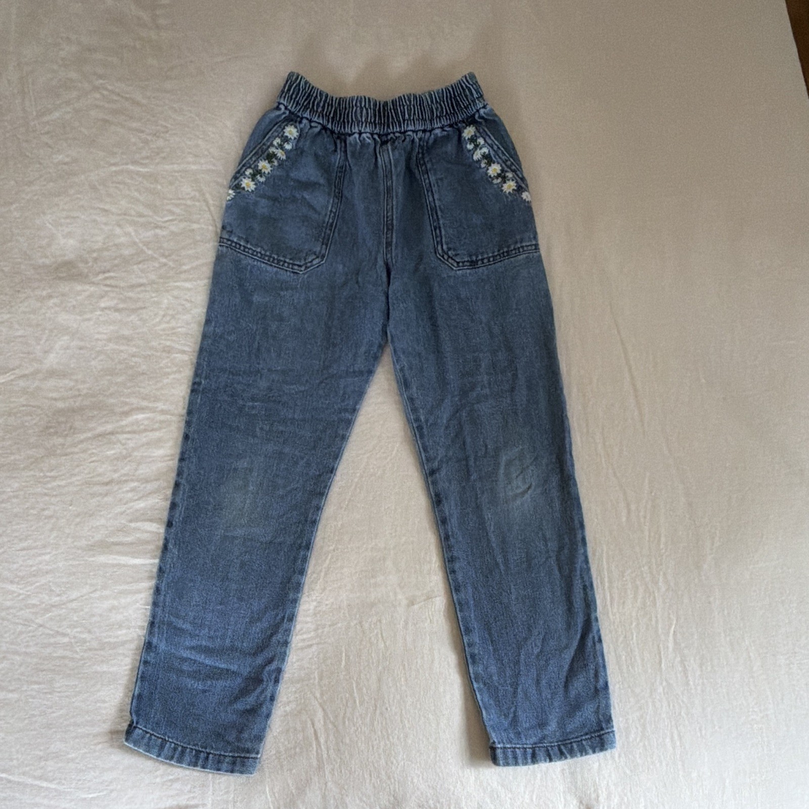 Mini Biden Girls Jeans with Flower Embroidery Size 8 Mini Biden Girls Jeans with Flower Embroidery Size 8