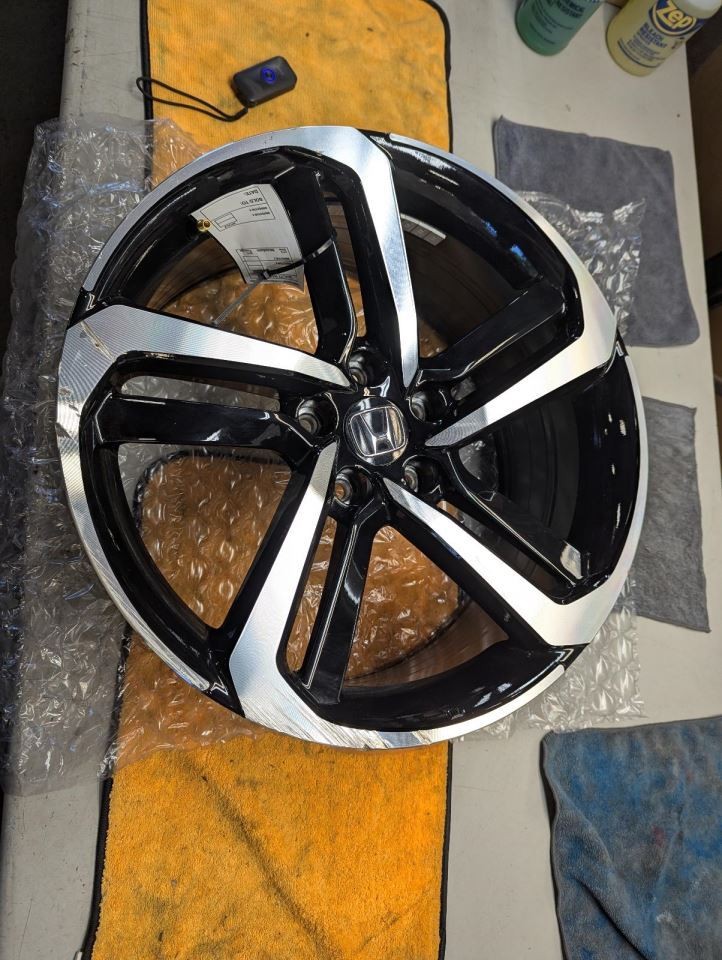 Wheel 19x8-1/2 Alloy 5 Swept Spoke Fits 18-22 ACCORD 828977