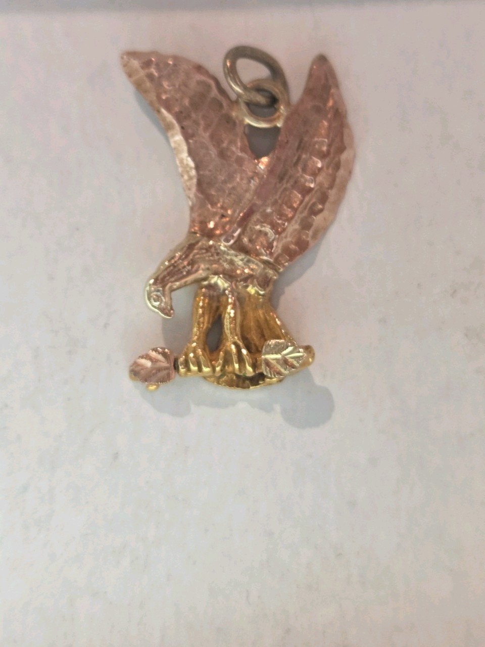 VTG Estate 10K Black Hills Gold Eagle Bird Charm/Pendant Branch Leaves 1.56g VTG Estate 10K Black Hills Gold Eagle Bird Charm/Pendant Branch Leaves 1.56g