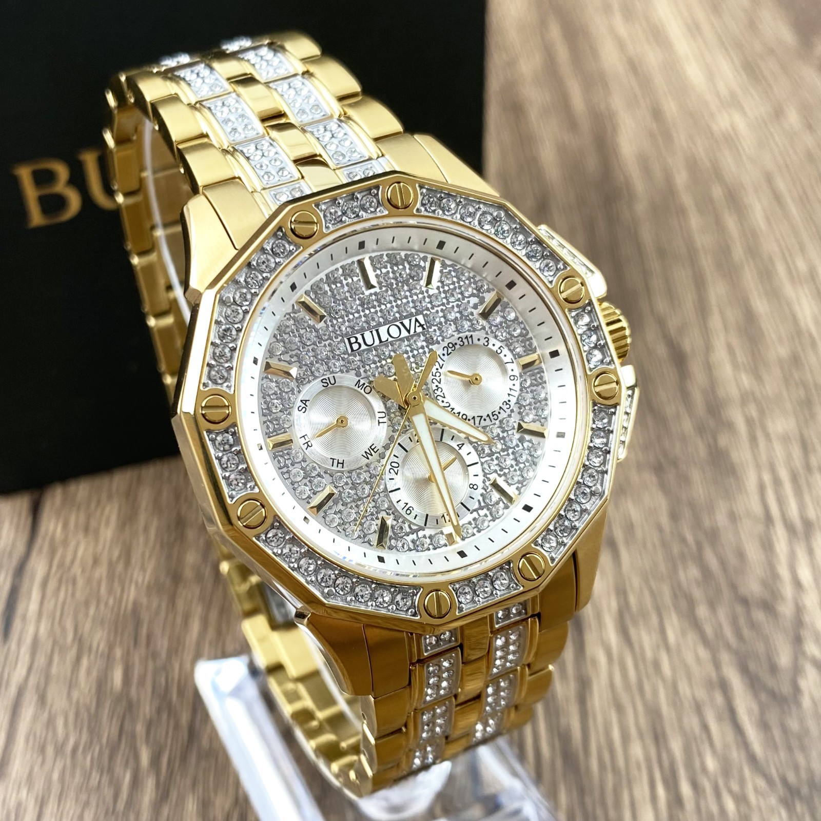 Bulova Octava  98C126 Crystal Dial Gold-Tone Stainless Steel Men\'s Watch
