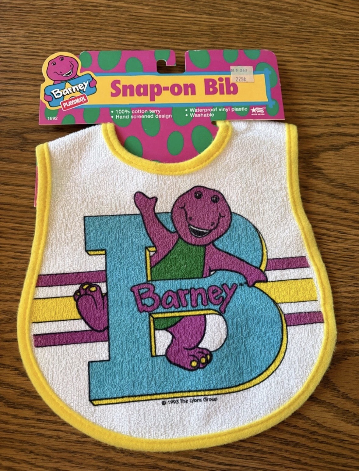 NEW VINTAGE BARNEY AND FRIENDS BIB NEW VINTAGE BARNEY AND FRIENDS BIB