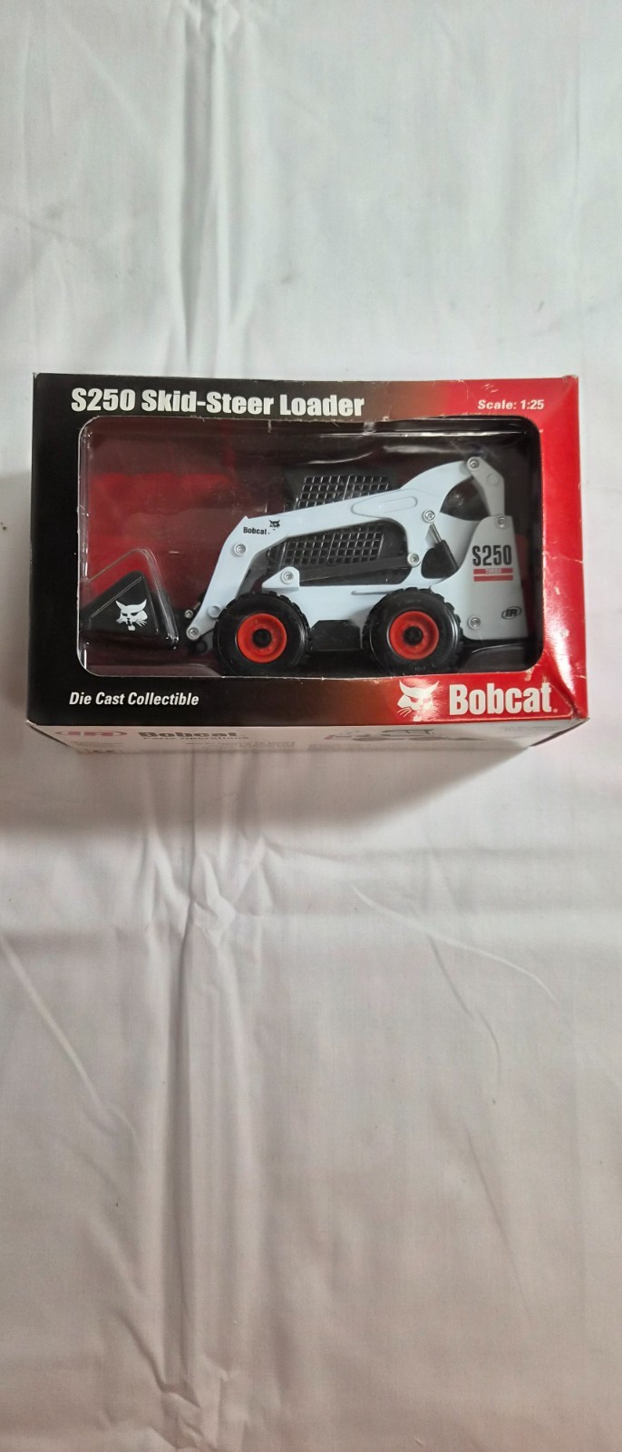Vintage 1:25 scale die cast Bobcat S250 skid=steer loader new in box Vintage 1:25 scale die cast Bobcat S250 skid=steer loader new in box