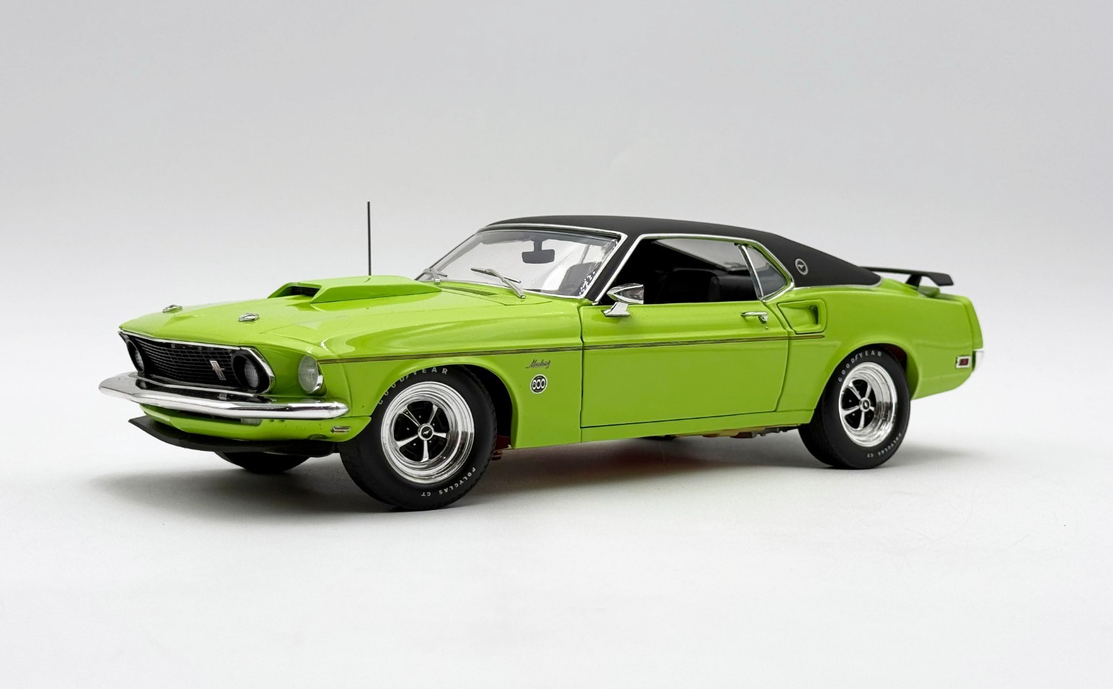 ACME SPECIAL ONLY 69 MADE - 1:18 1969 Ford Mustang 600 - GRVY GREEN - A1801889VT