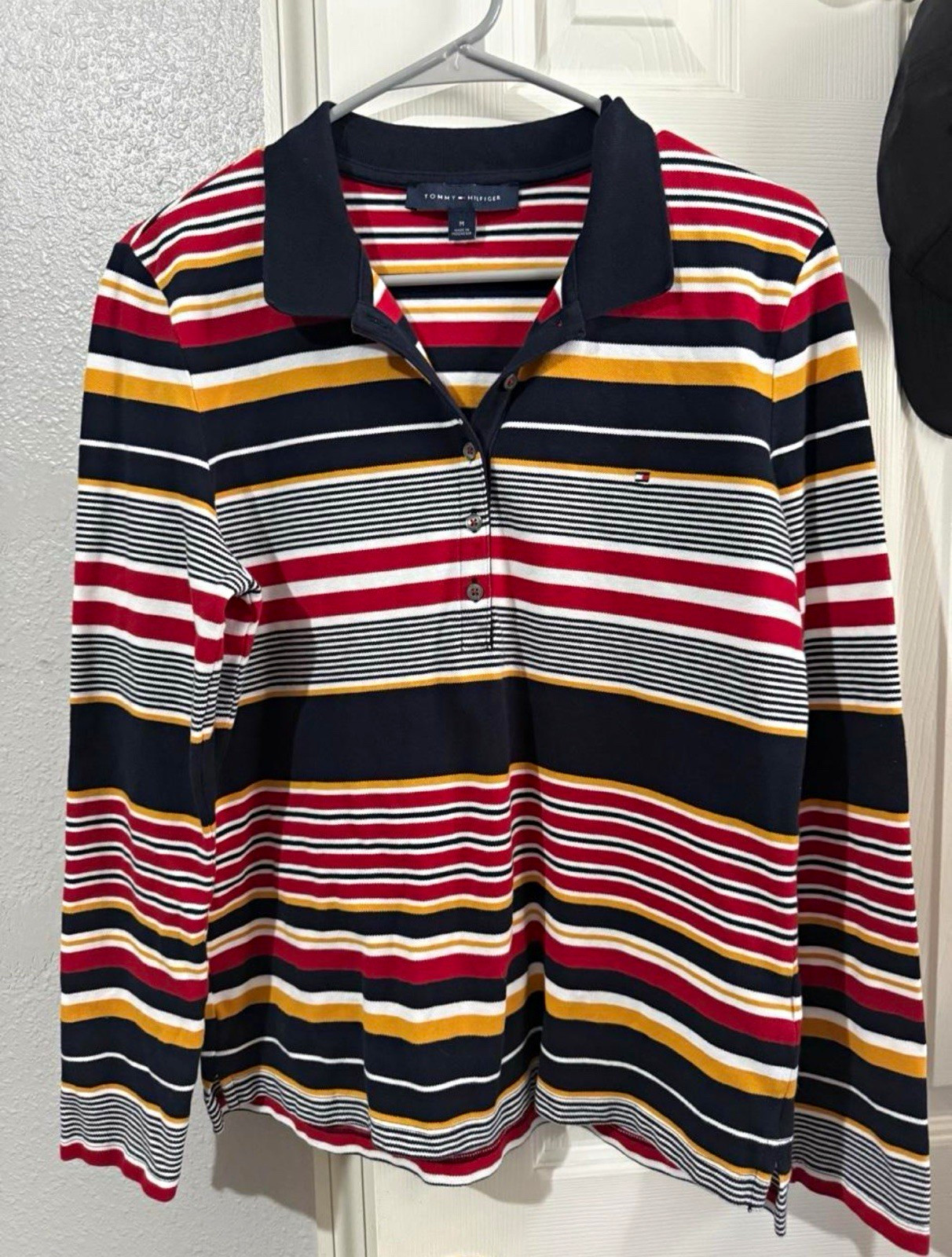 Tommy Hilfiger Men\'s Multicolor Striped Long Sleeve Collared Polo Shirt M Tommy Hilfiger Men\'s Multicolor Striped Long Sleeve Collared Polo Shirt M