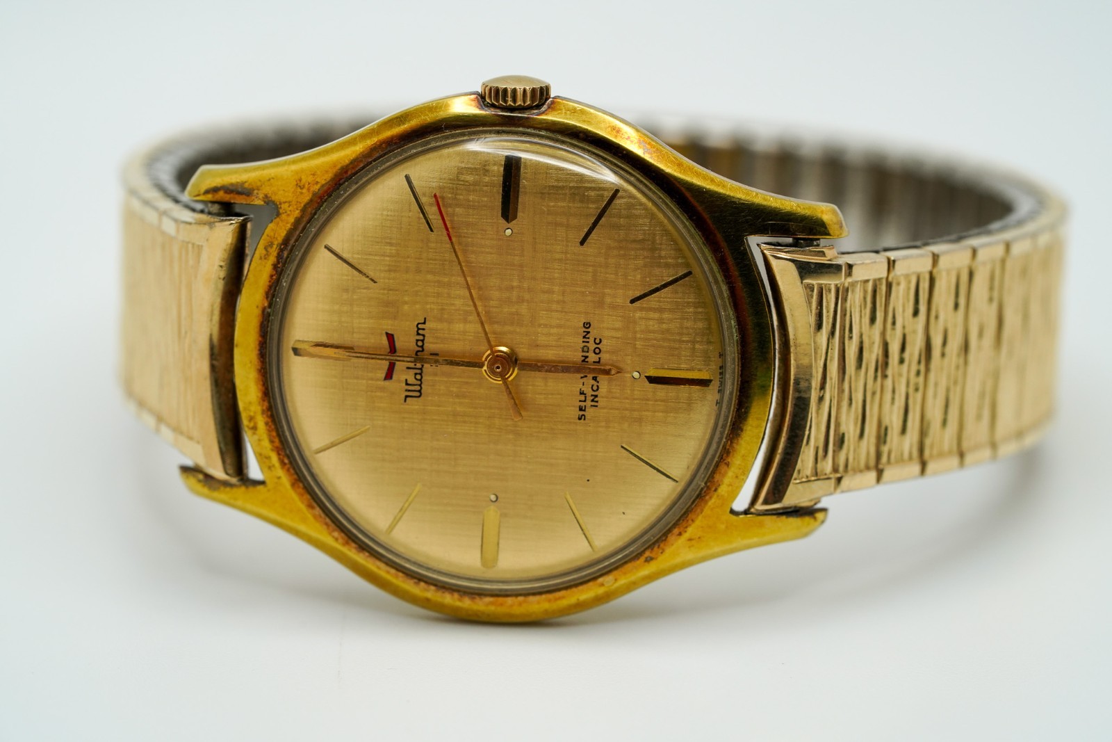 Vintage WALTHAM Gold Filled Wrist Watch 35mm JB34