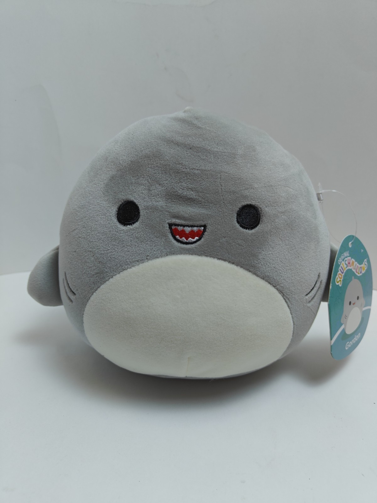 Squishmallows Gordon The Shark Classic 8\