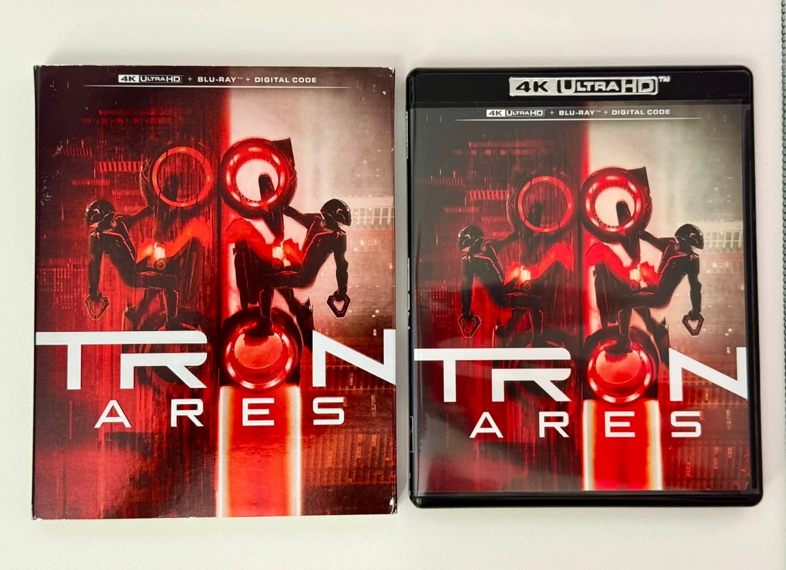 Tron Ares 4K Ultra HD + Blu-ray + Slipcover Like New