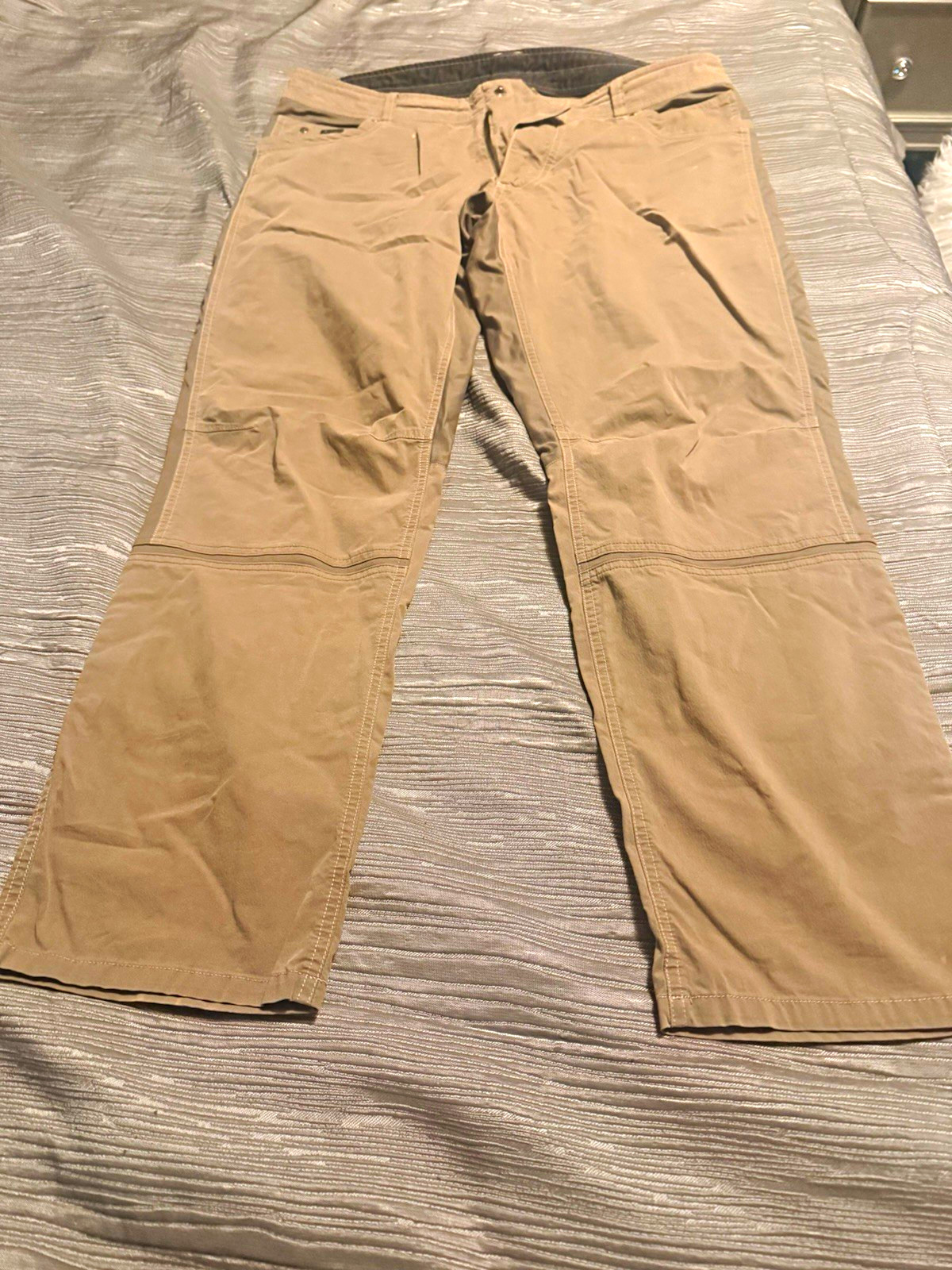 KÜHL Men’s Beige Canvas Cotton Cargo Pants Regular Fit Straight 36 KÜHL Men’s Beige Canvas Cotton Cargo Pants Regular Fit Straight 36