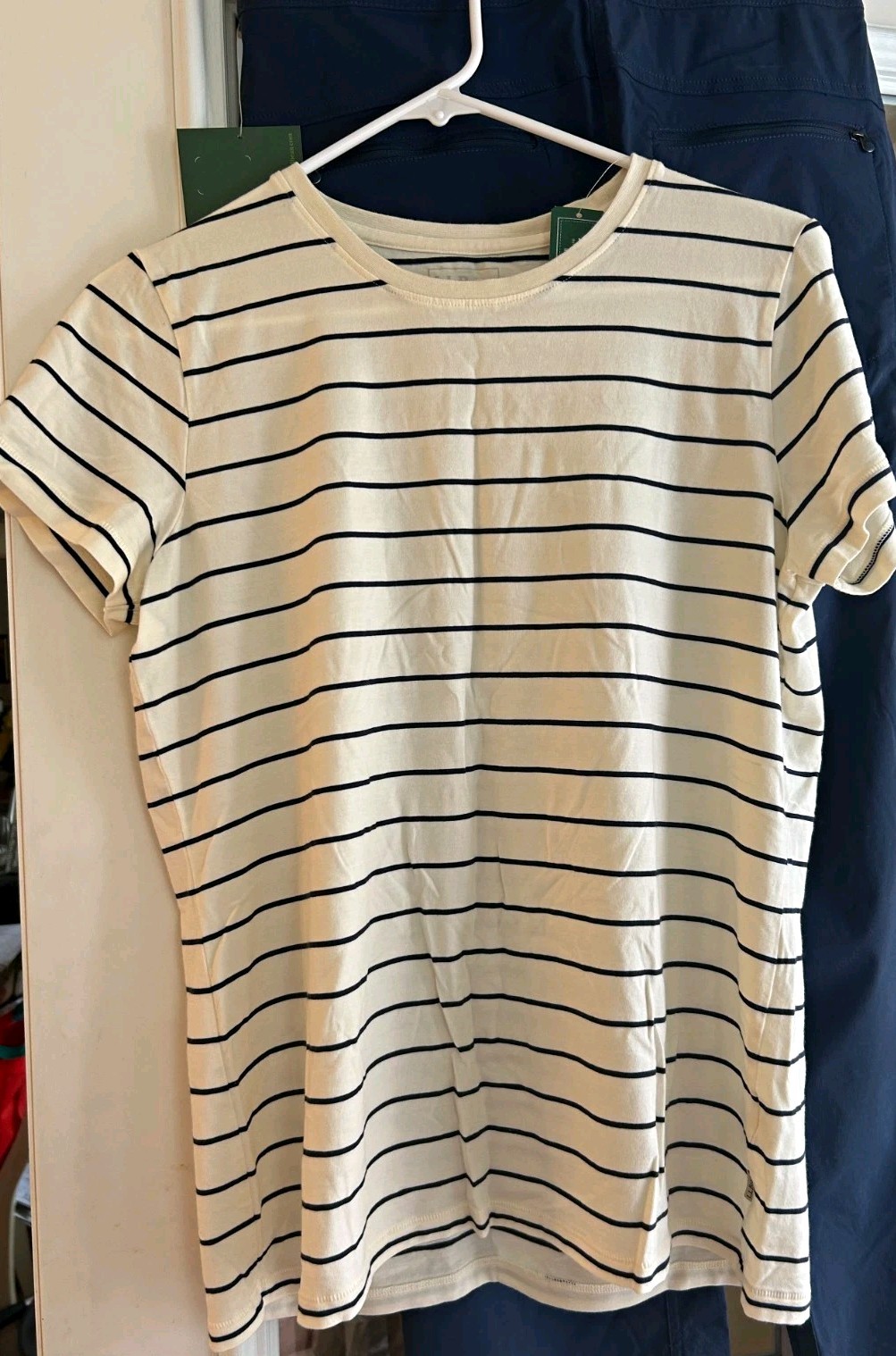 L.L.Bean Women\'s Soft Stretch Crewneck Tee, Cream w. Blue Stripes Size M Regular