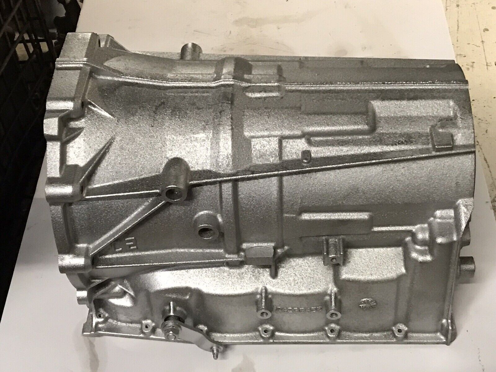 6L80E TRANS CASE  24238455 Code 1CKA NEW BUSHING AND SEAL 18 Bolts 2006-UP