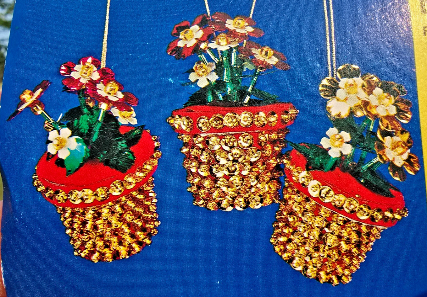 RARE LeeWards FLOWER POTS Vintage Christmas Sequin Bead Ornament Kit Makes 3 RARE LeeWards FLOWER POTS Vintage Christmas Sequin Bead Ornament Kit Makes 3