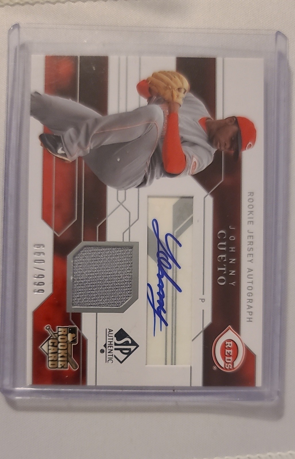 2008 SP Authentic - Rookie Jersey Autograph Johnny Cueto #138 /999 (AU, MEM, RC)