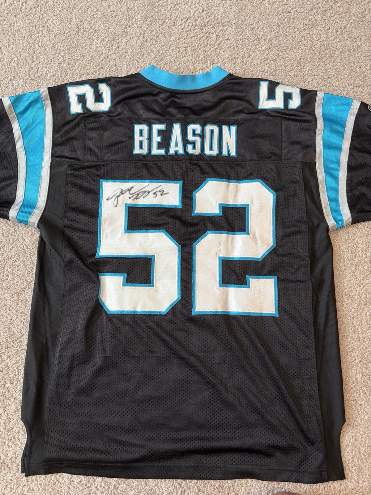 Reebok Authentic Carolina Panthers #52 Jon Beason Signed Football Jersey size 50